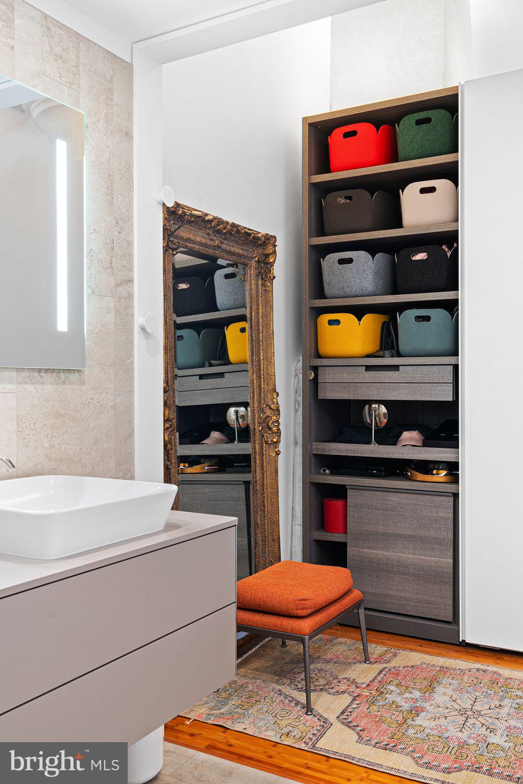 LOFT DISTRICT - Residential