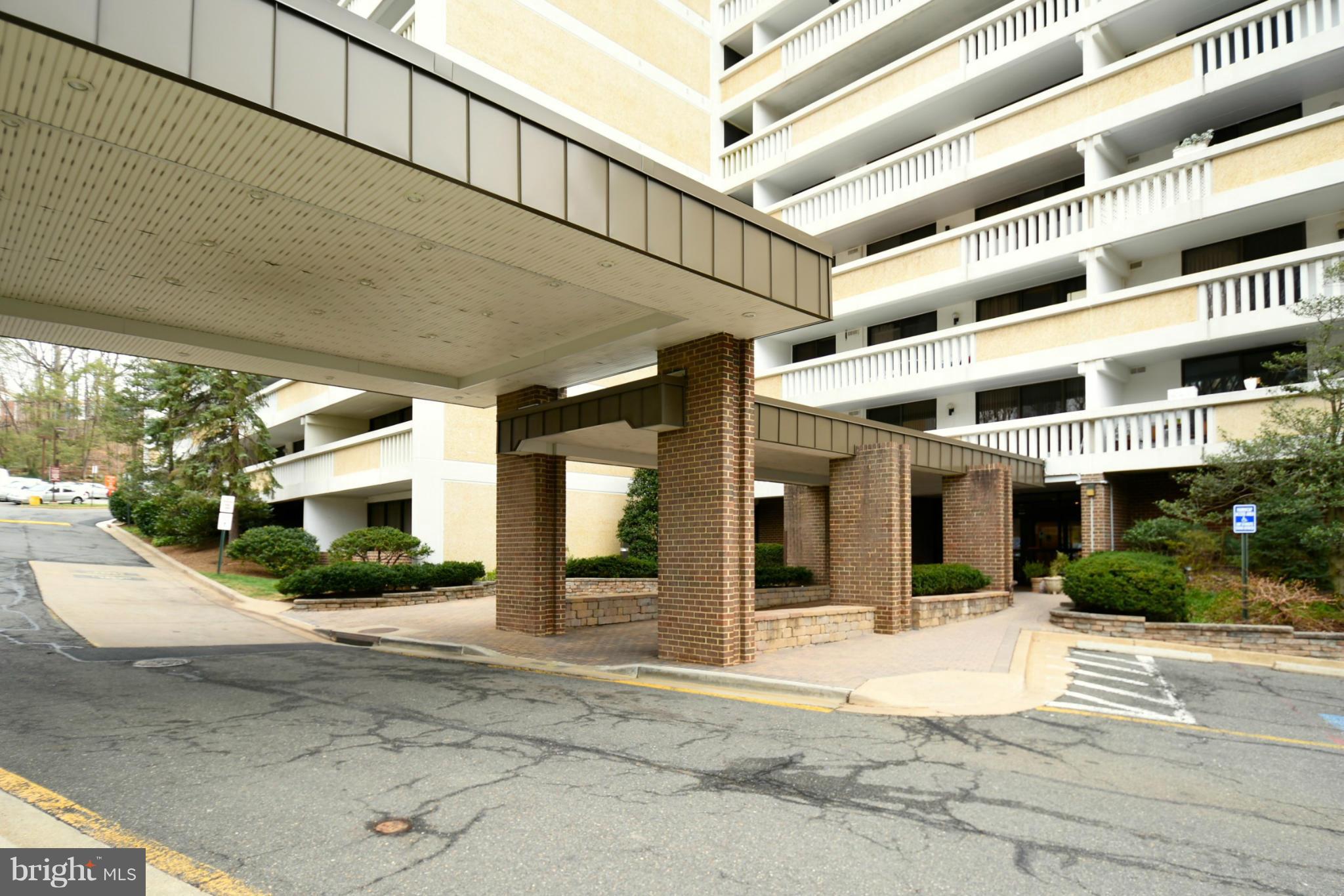 ALEXANDRIA KNOLLS - Residential