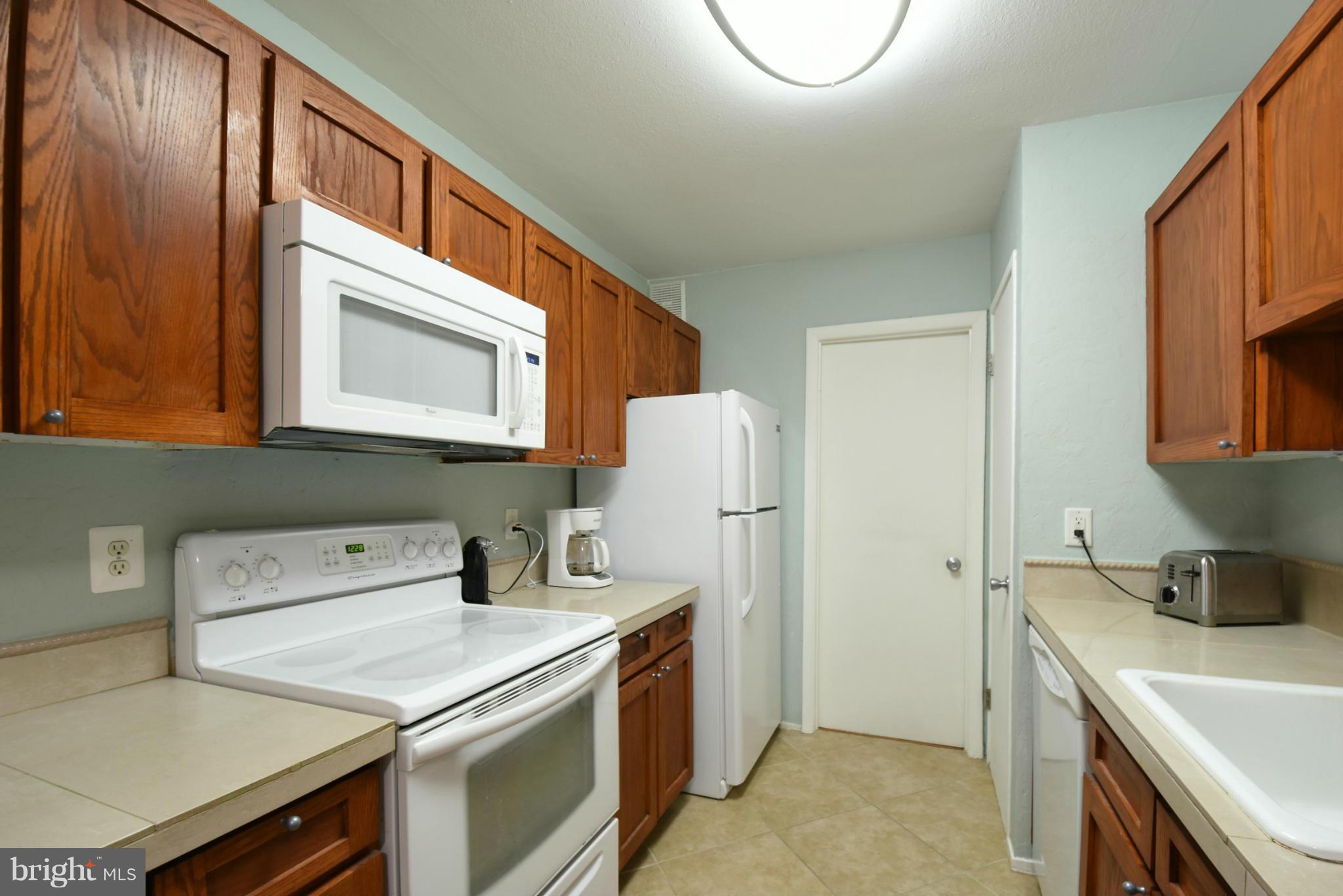 ALEXANDRIA KNOLLS - Residential