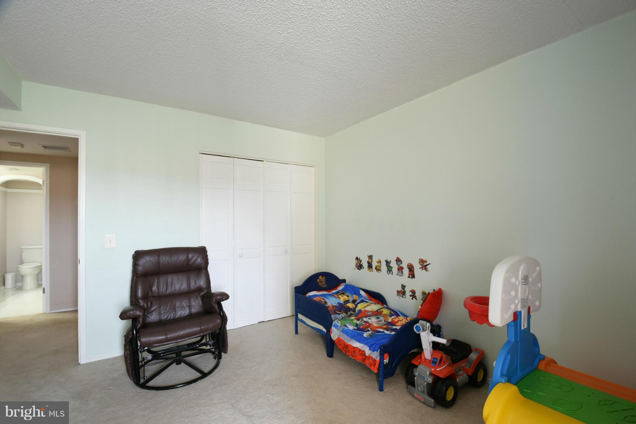 ALEXANDRIA KNOLLS - Residential