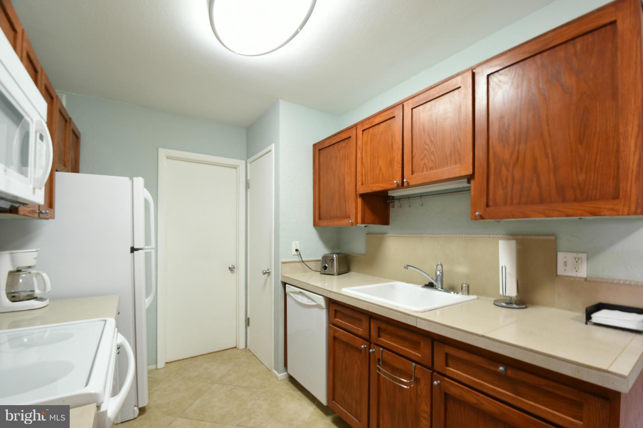 ALEXANDRIA KNOLLS - Residential