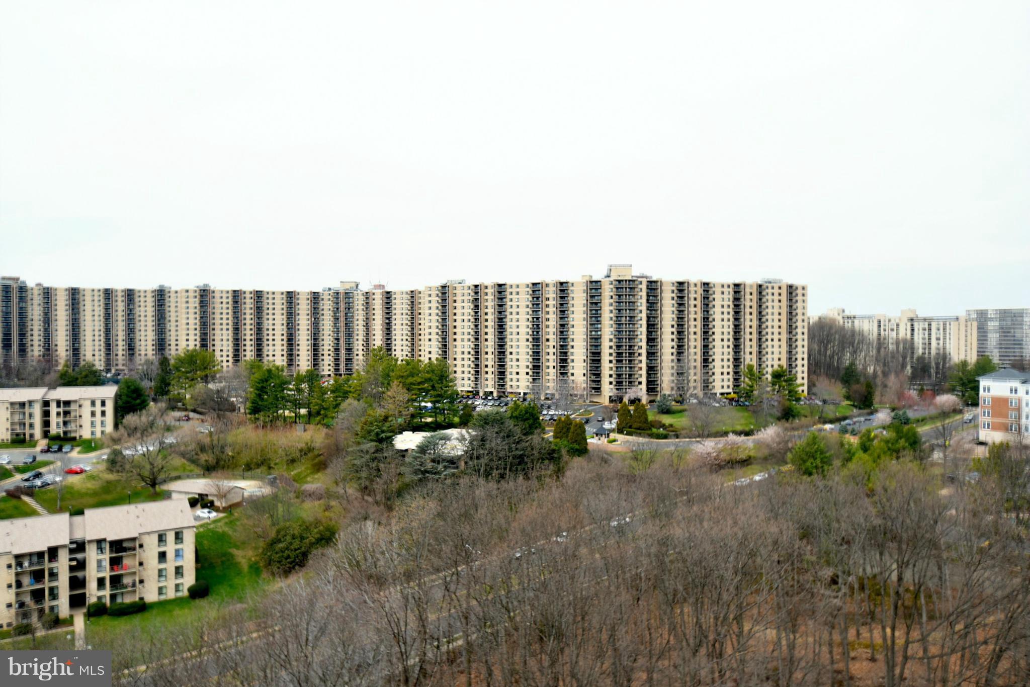 ALEXANDRIA KNOLLS - Residential