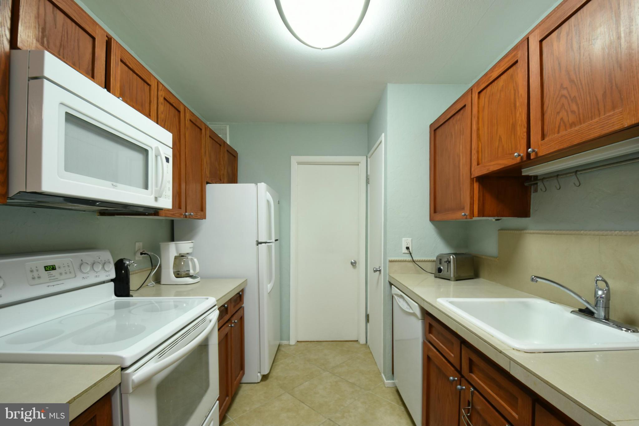 ALEXANDRIA KNOLLS - Residential