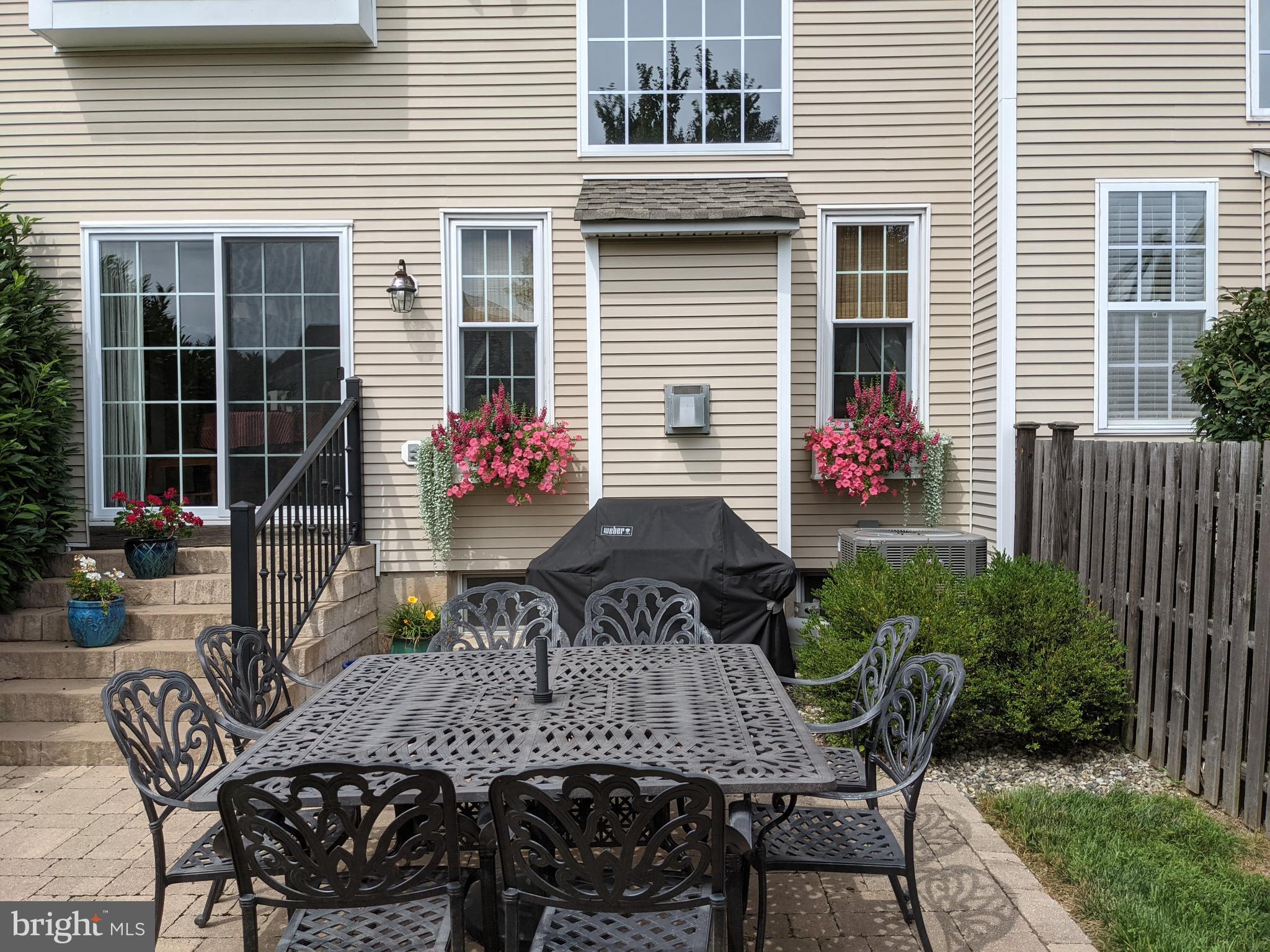 NEWTOWN GRANT - Residential