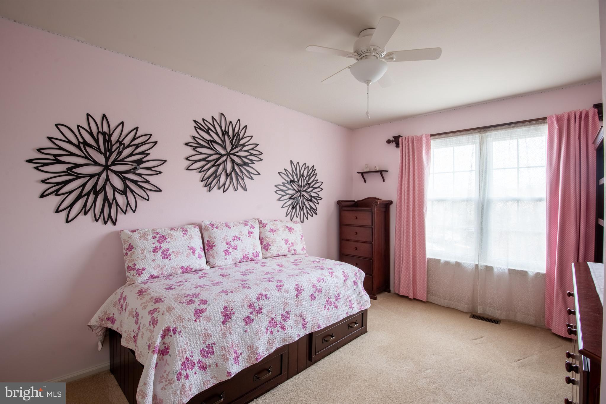 NEWTOWN GRANT - Residential