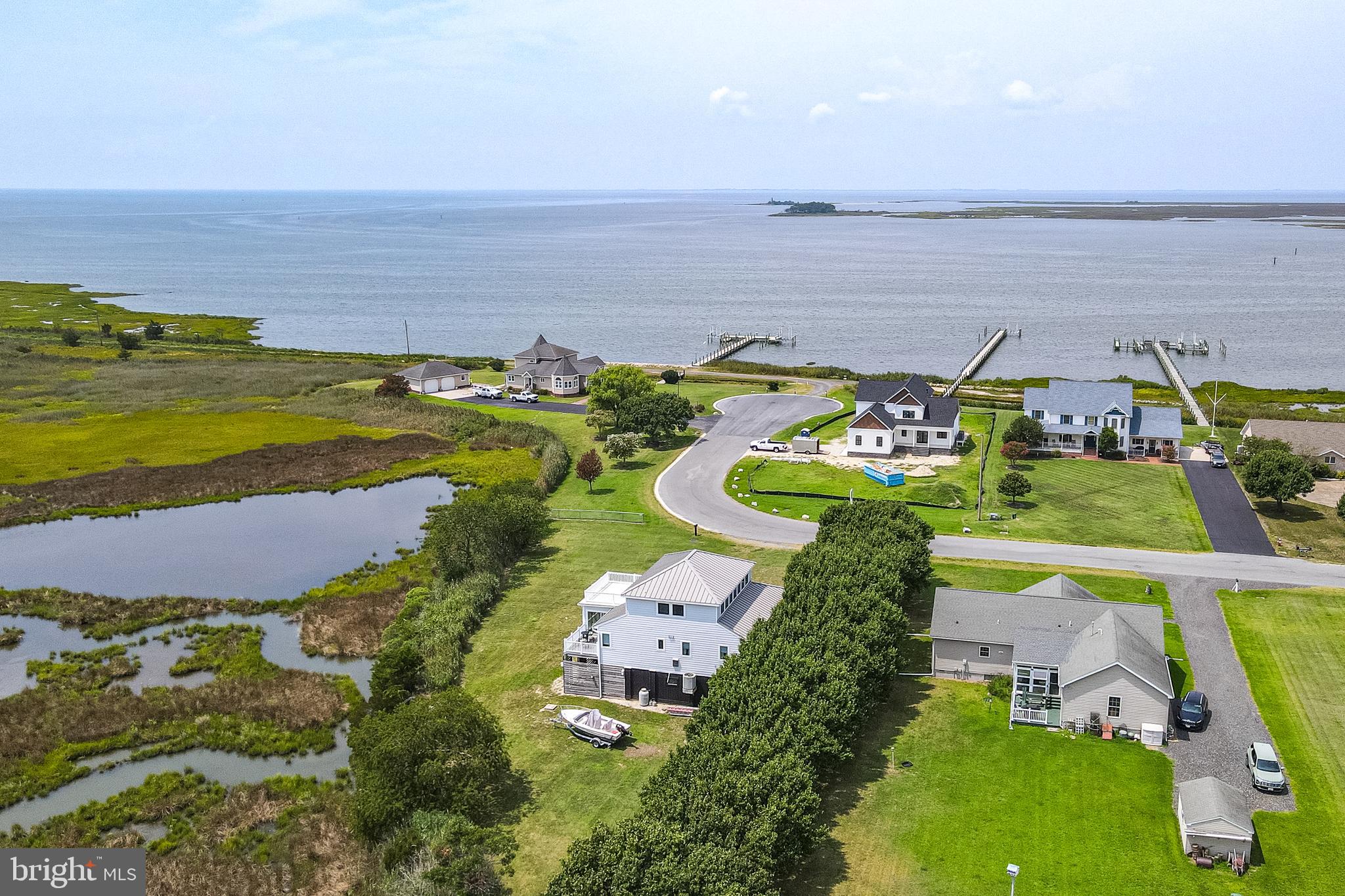 14 HAMMOCK POINTE