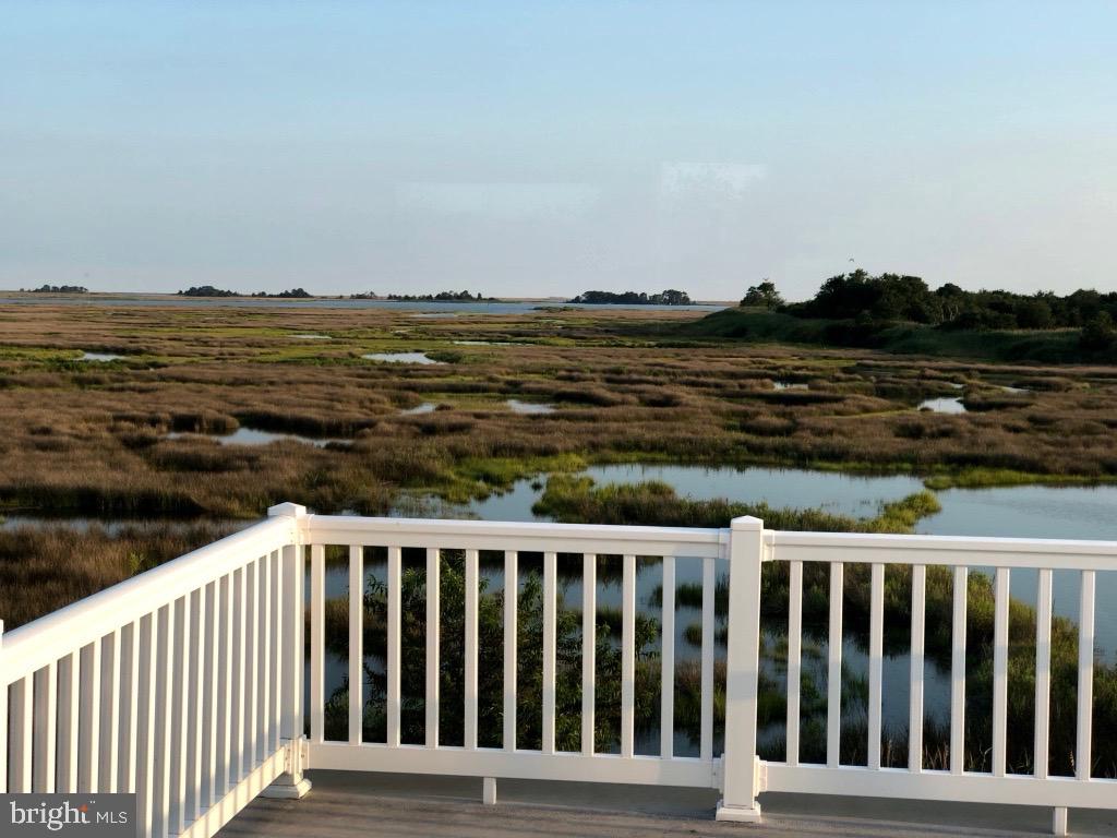 14 HAMMOCK POINTE