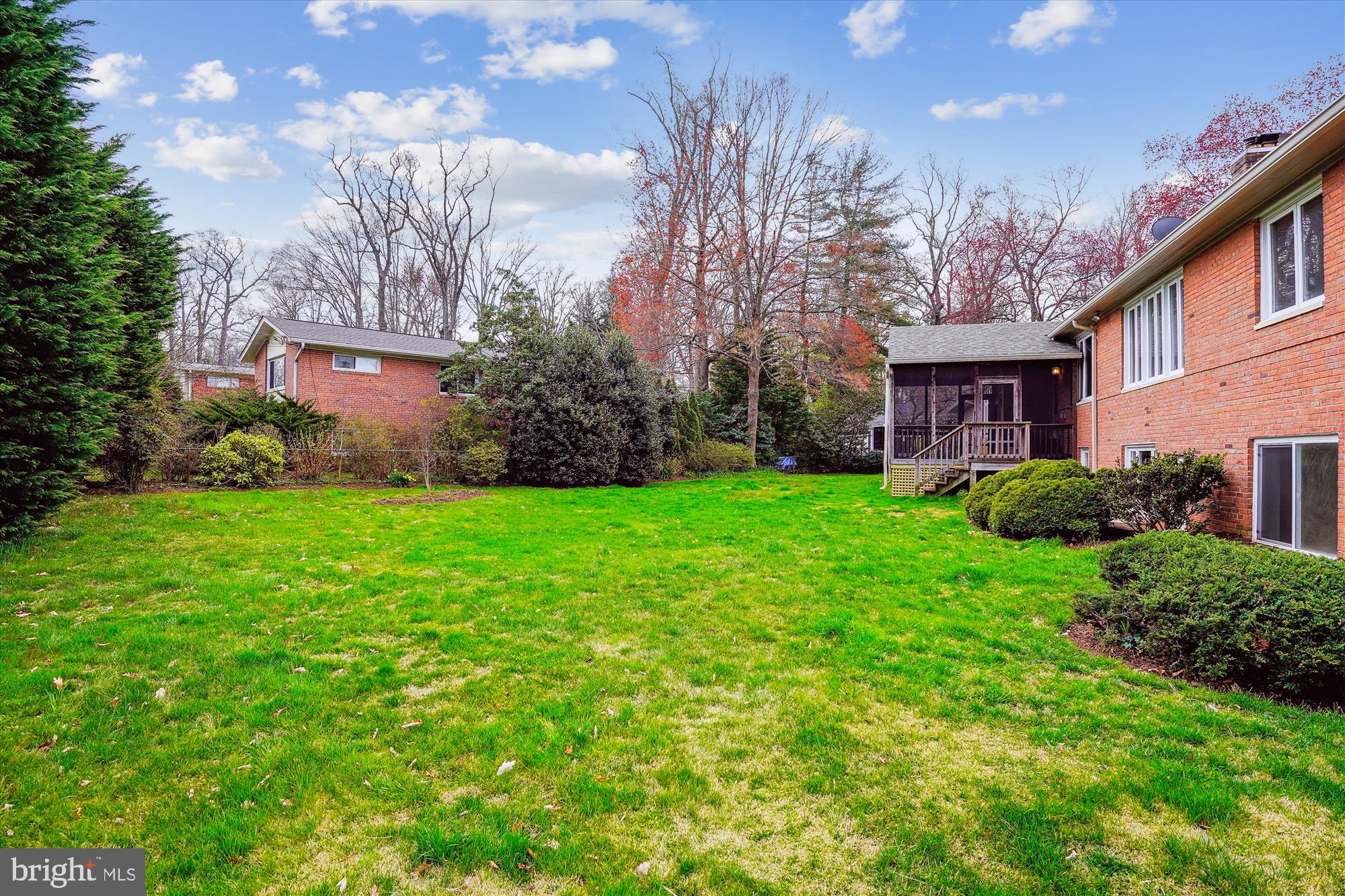 GREENWICH FOREST - Residential