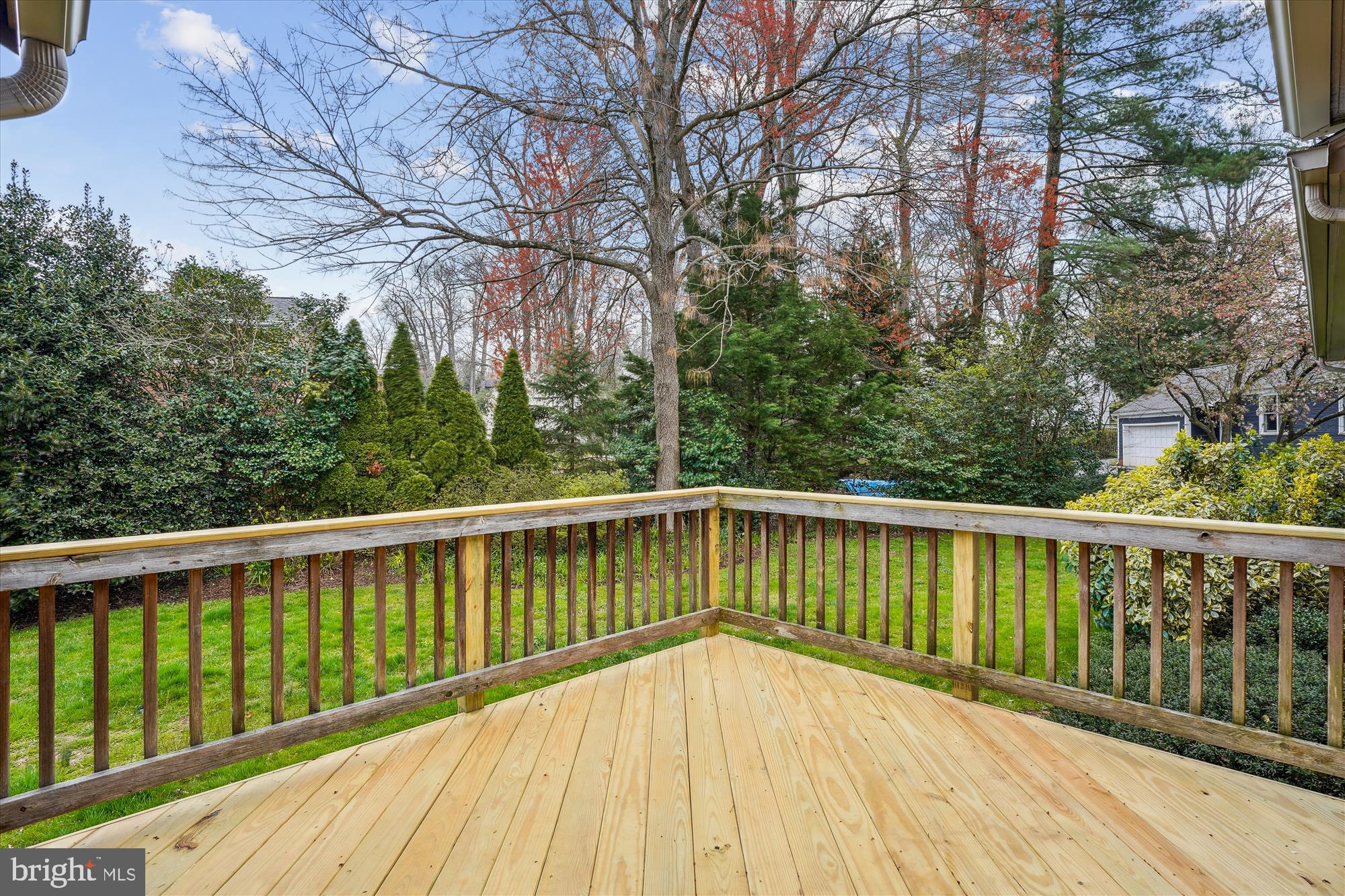 GREENWICH FOREST - Residential