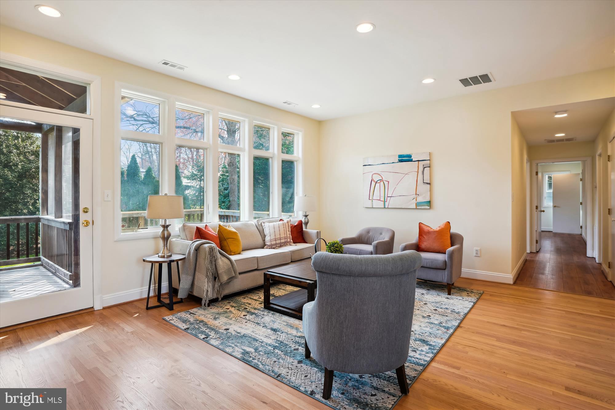 GREENWICH FOREST - Residential