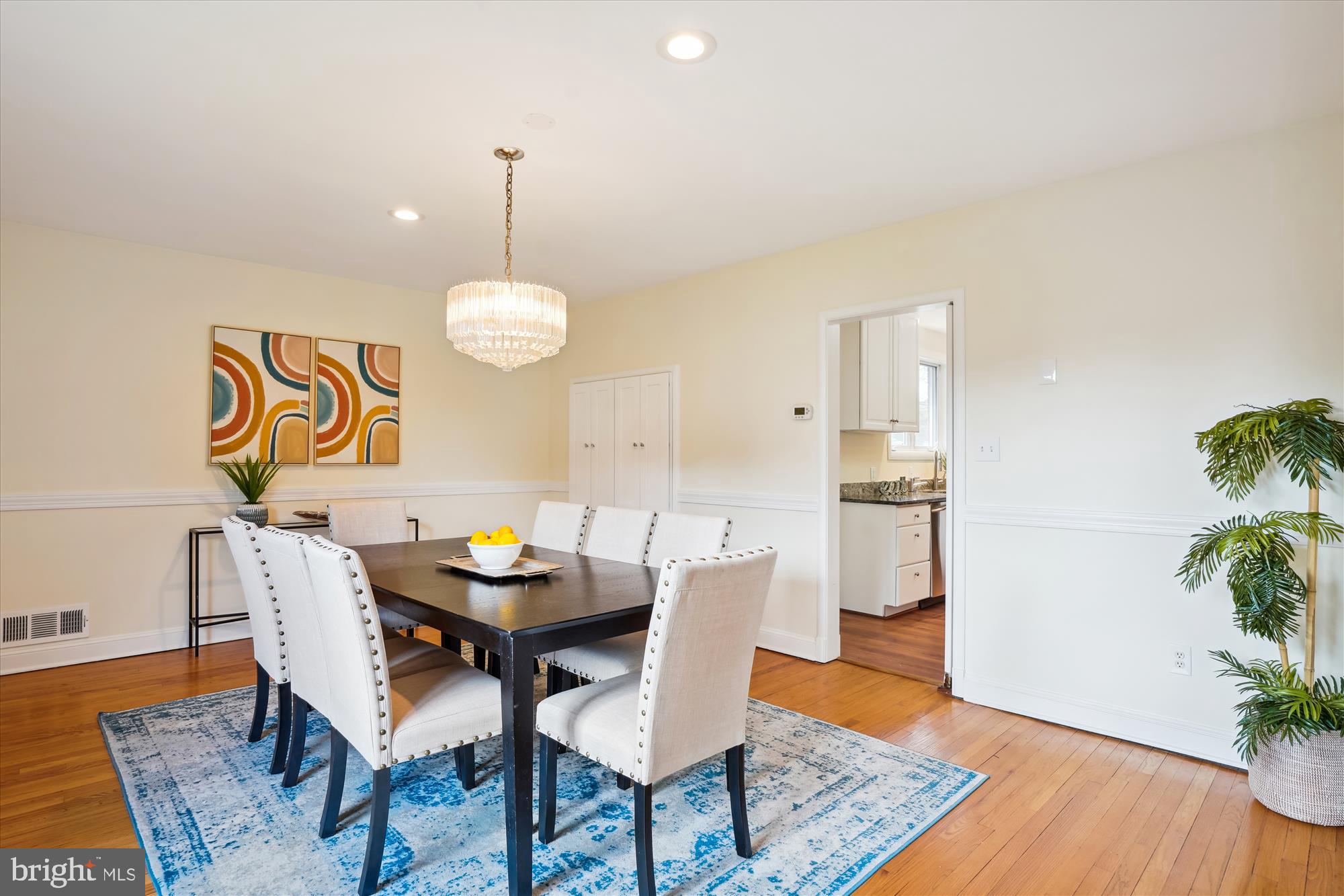 GREENWICH FOREST - Residential