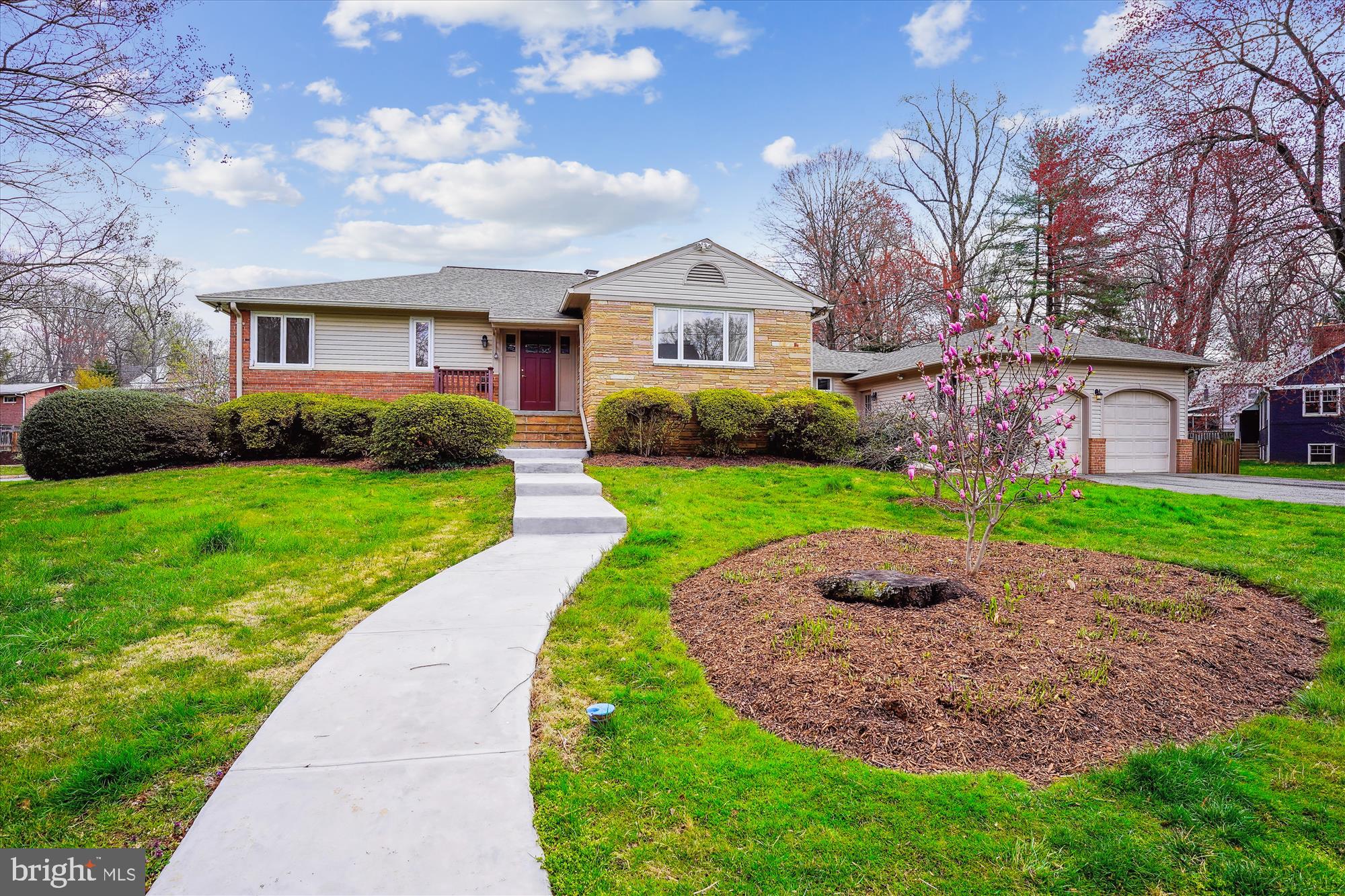 GREENWICH FOREST - Residential
