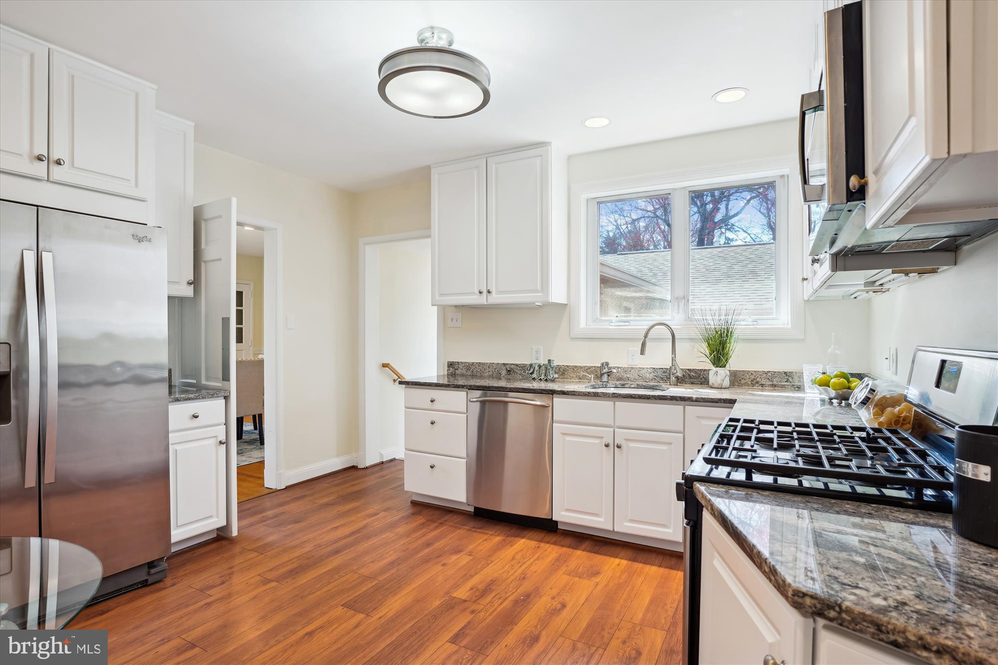 GREENWICH FOREST - Residential