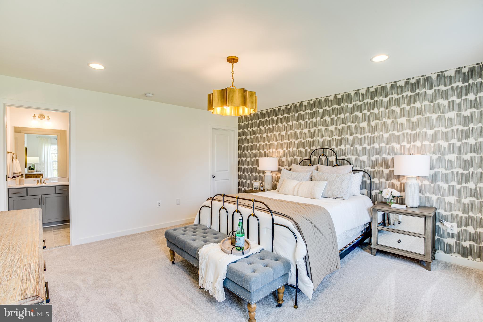 WHITEHALL - Residential