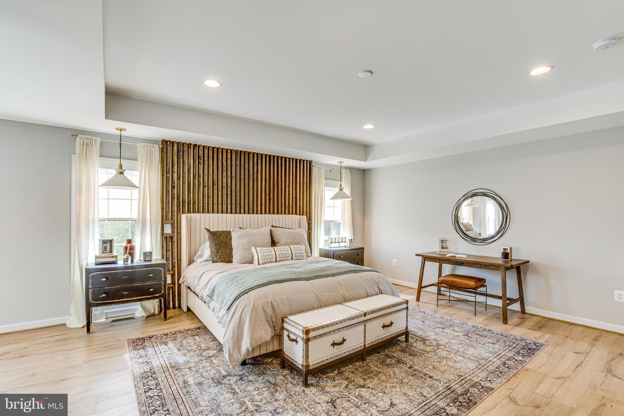 WHITEHALL - Residential