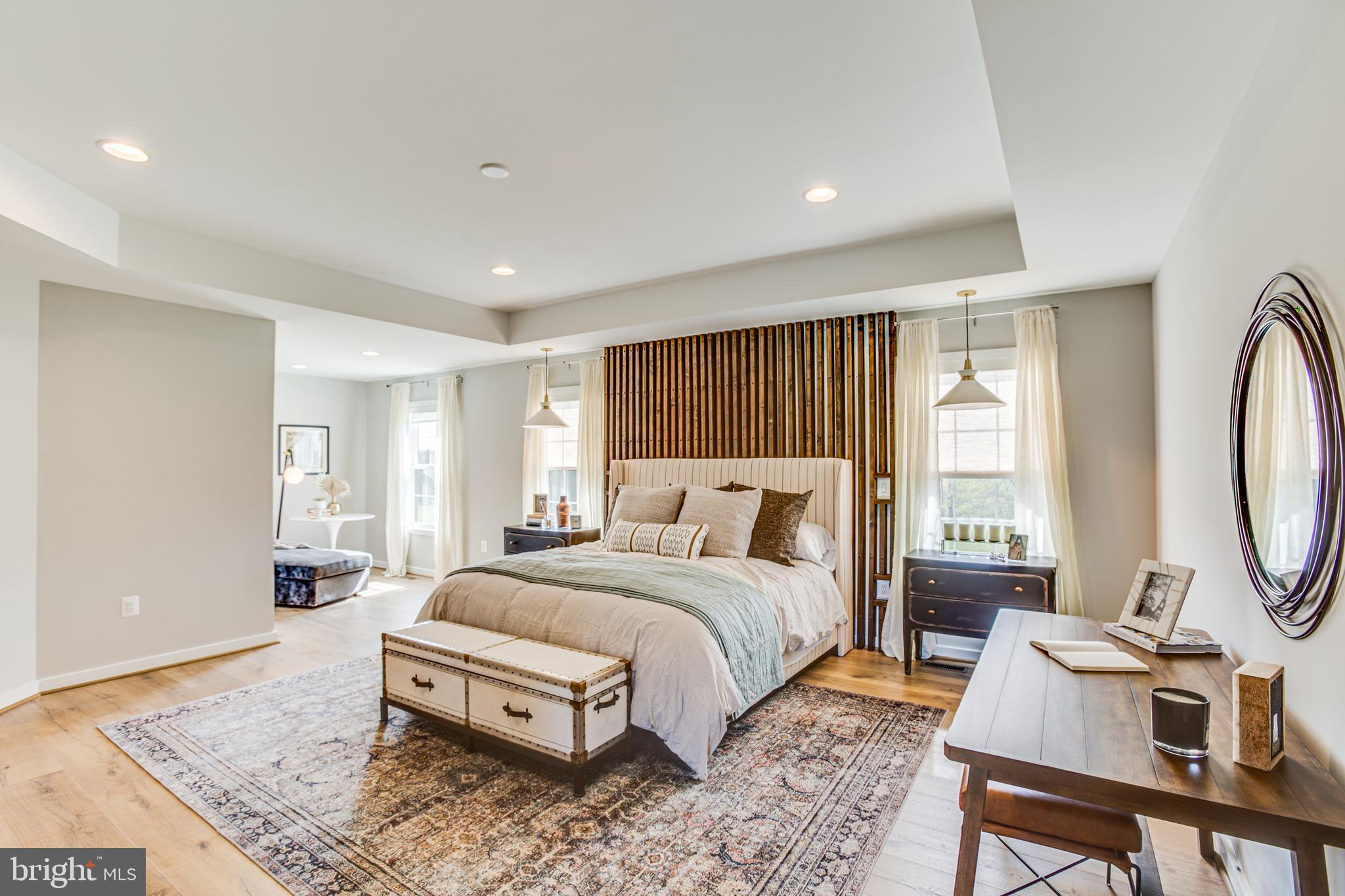 WHITEHALL - Residential