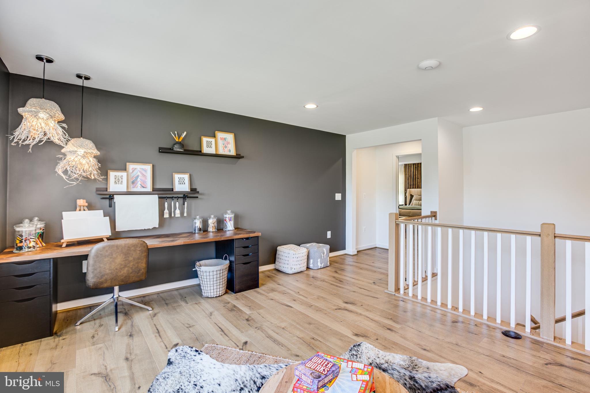 WHITEHALL - Residential