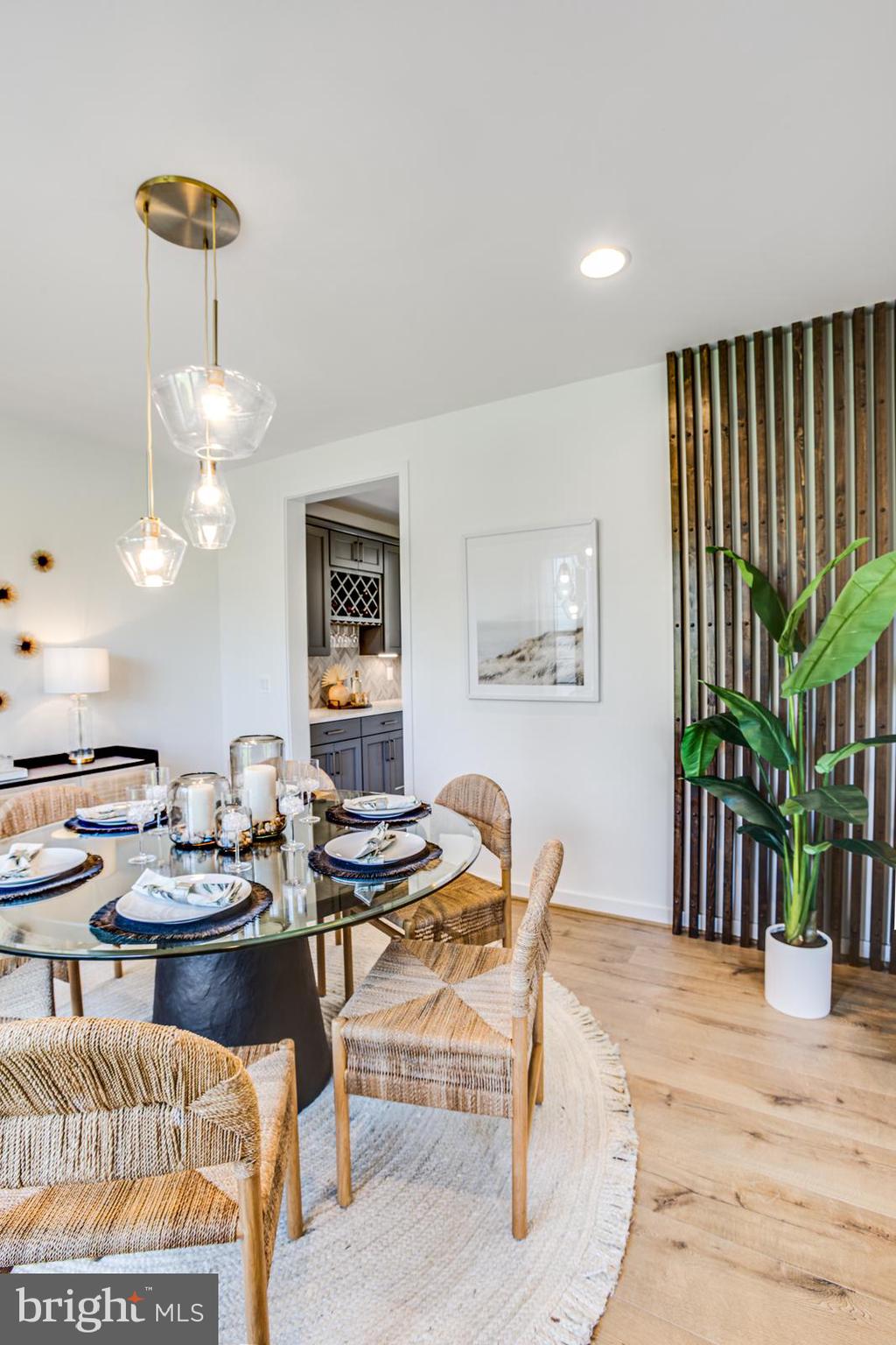 WHITEHALL - Residential