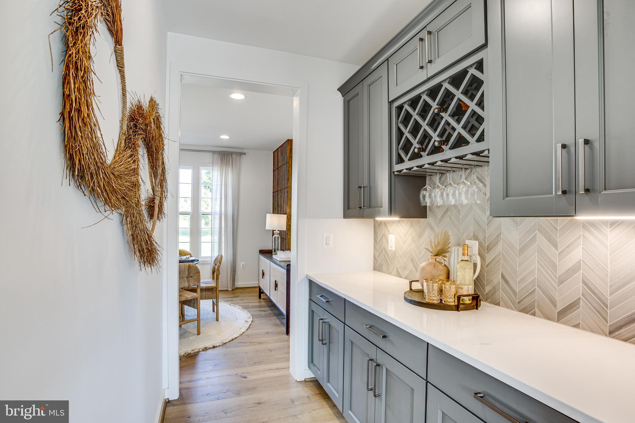 WHITEHALL - Residential