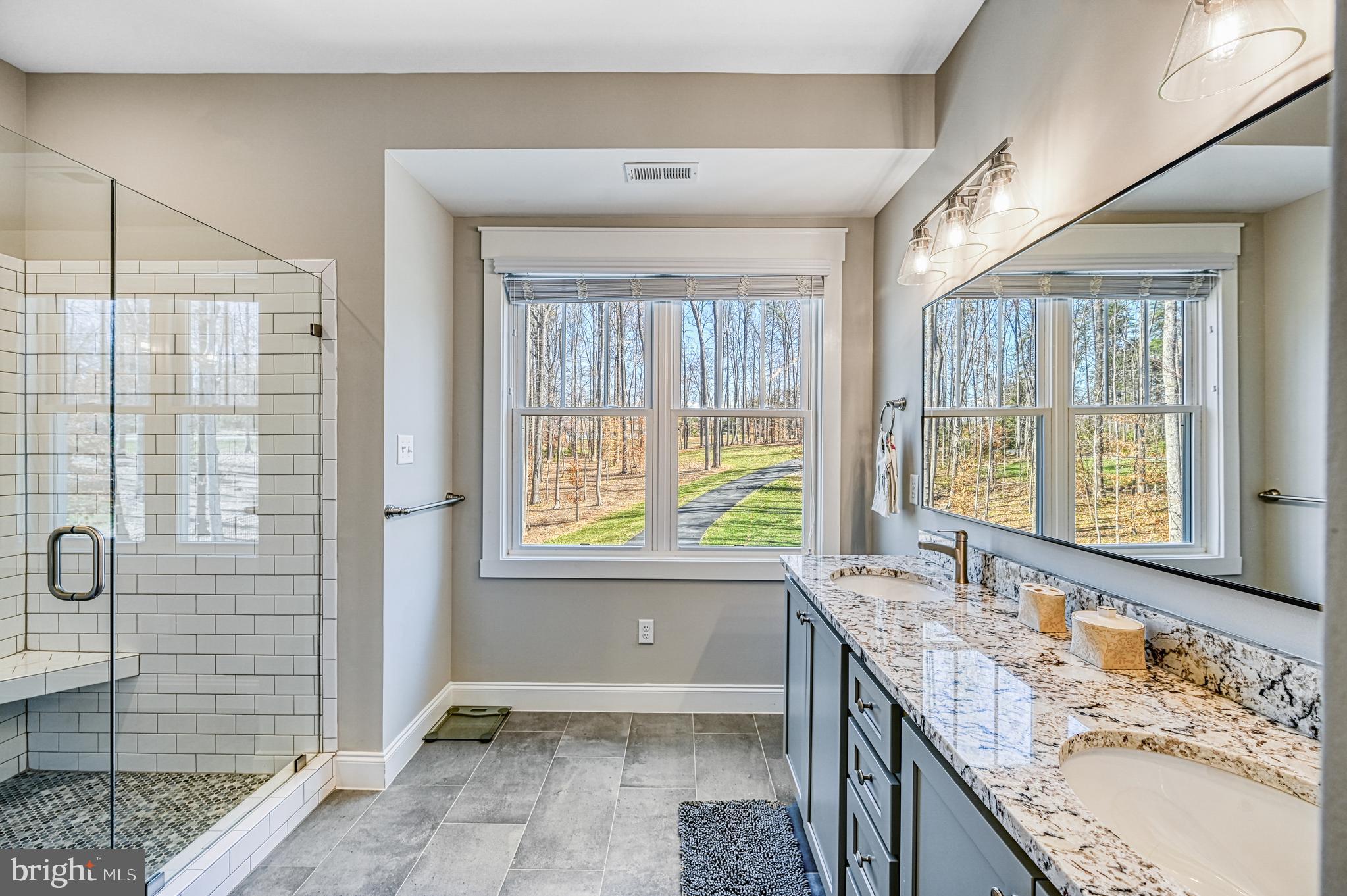 ANNA VISTA II - Residential