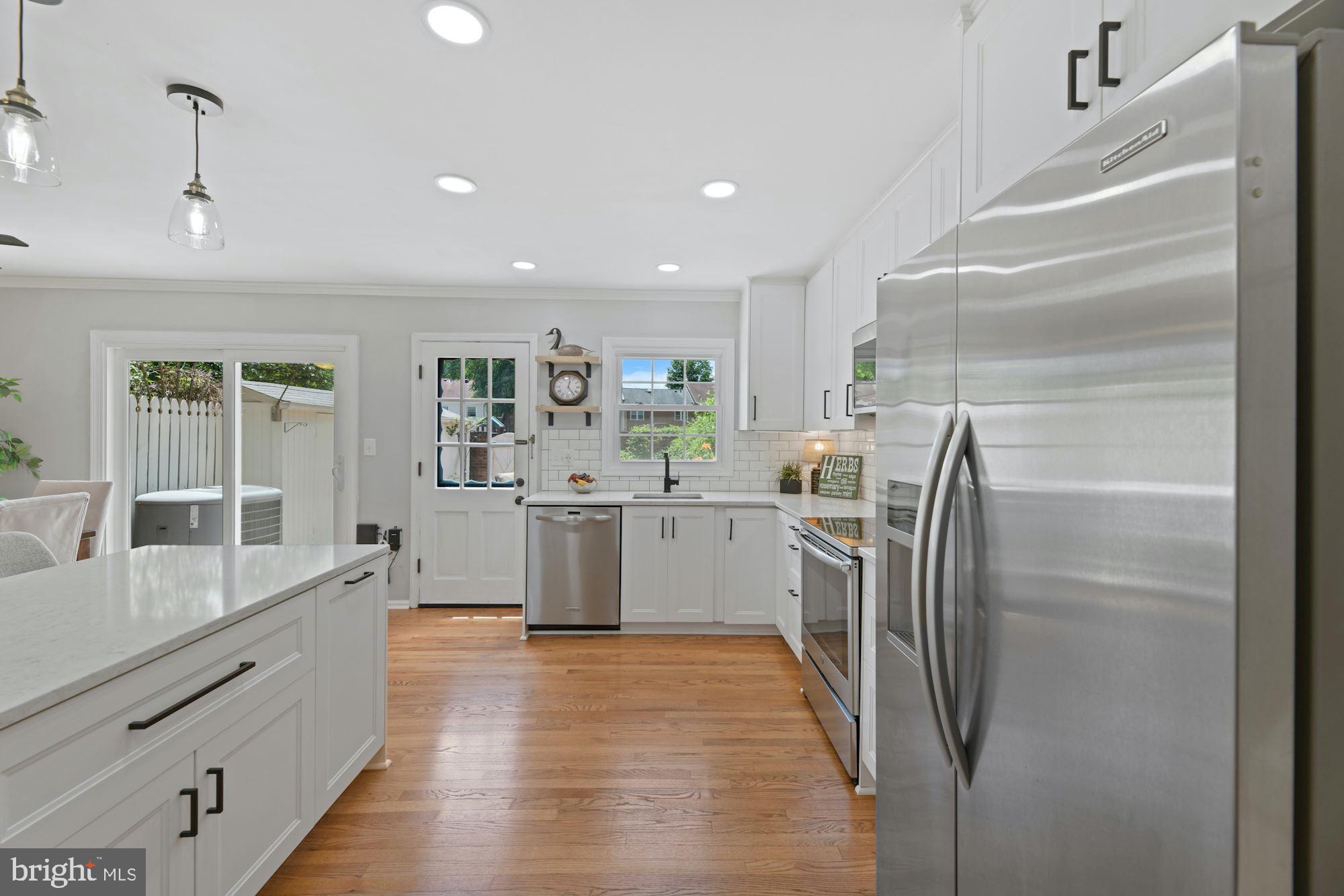 CHARLESTOWN - Residential