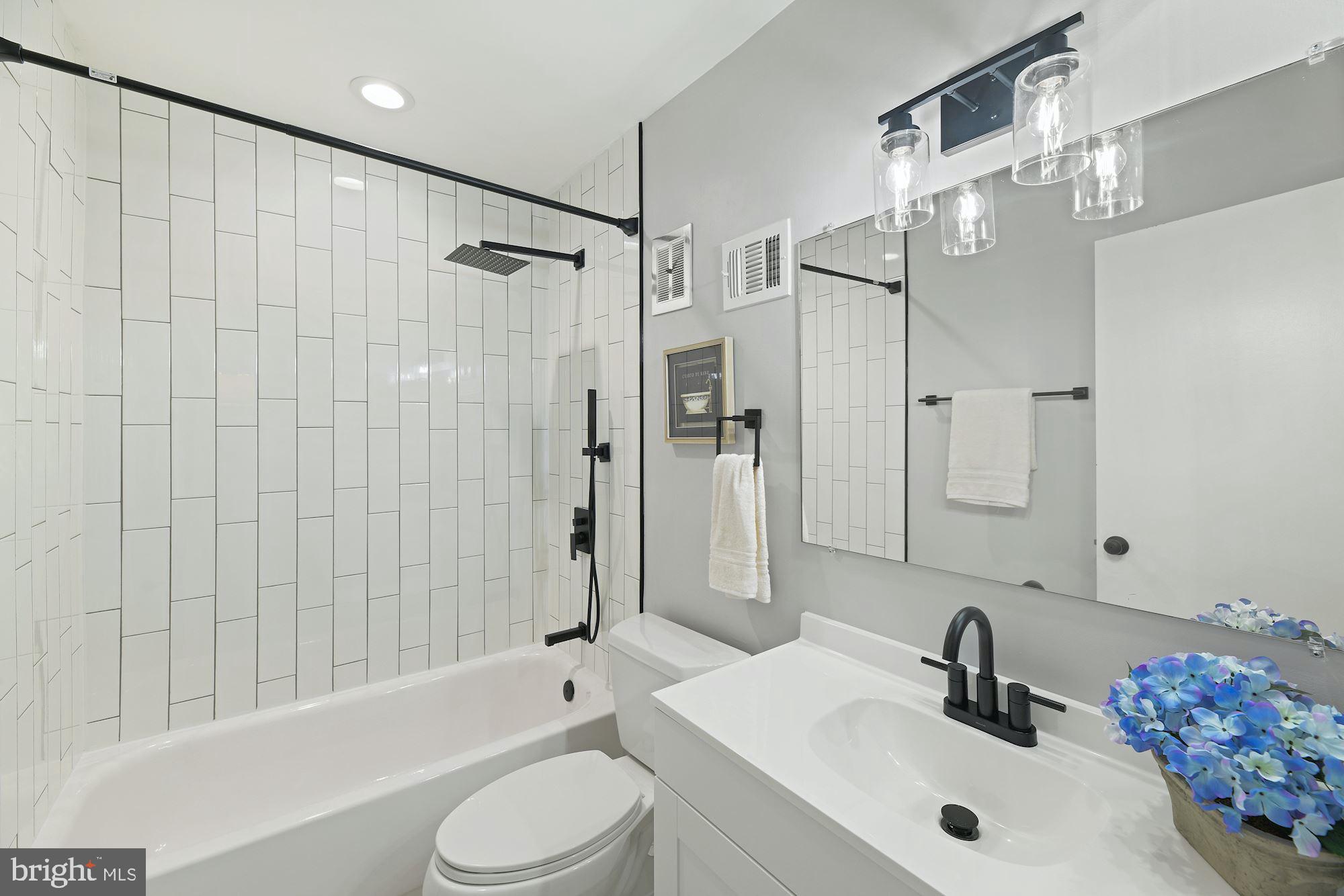 CHARLESTOWN - Residential