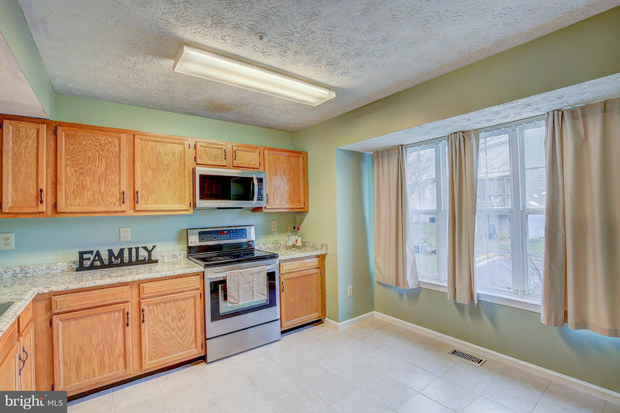 OXFORD LANDING - Residential