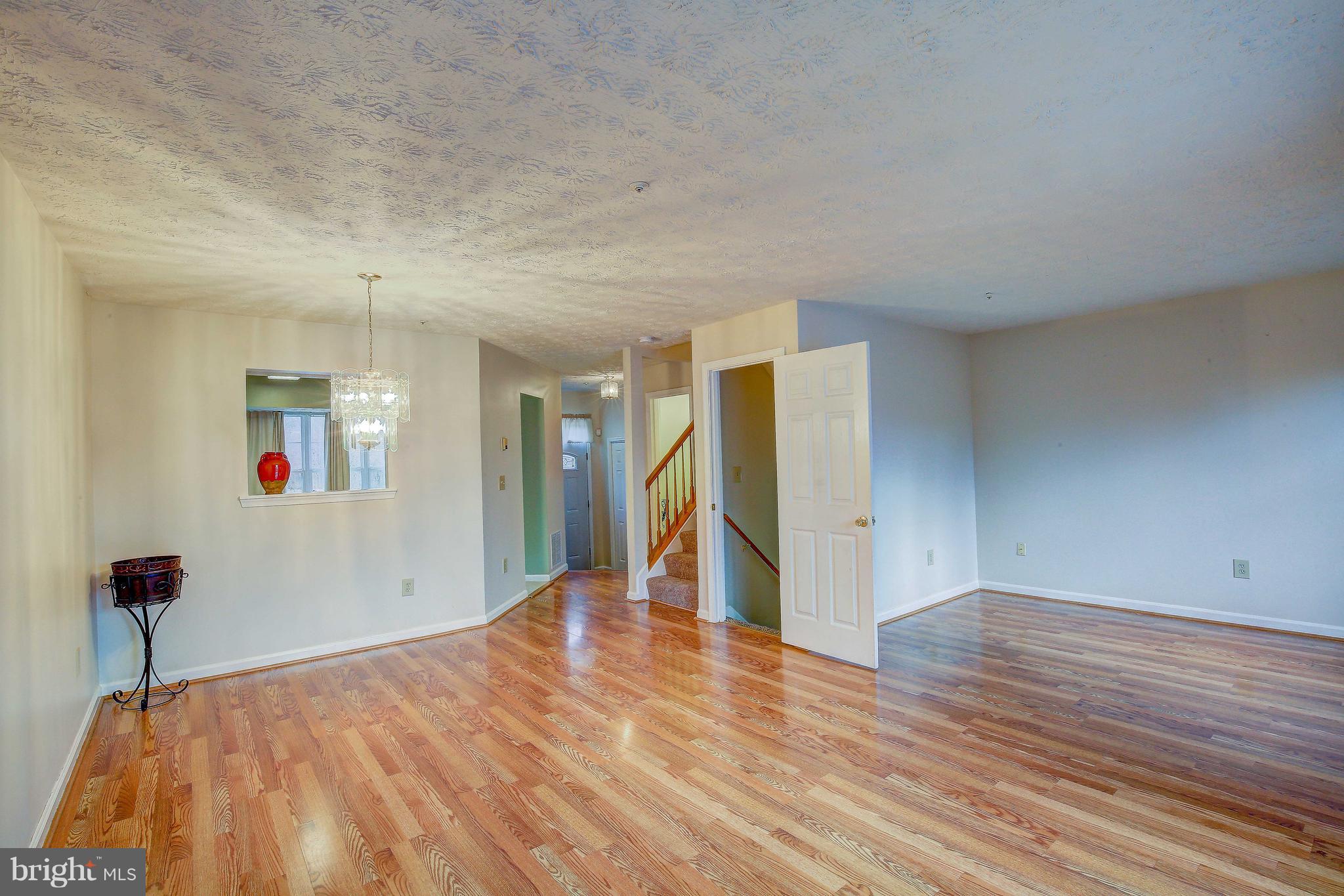 OXFORD LANDING - Residential