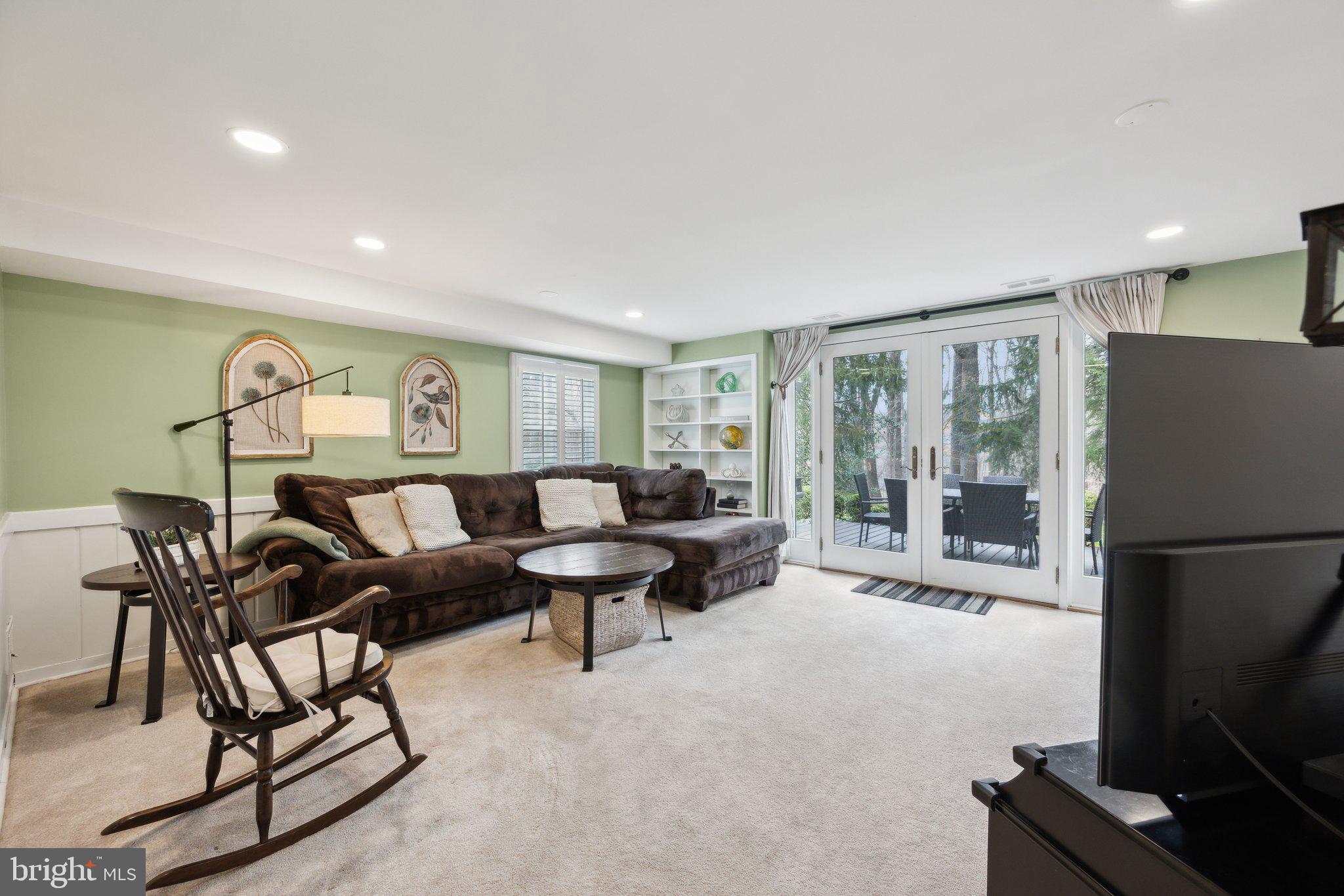 NORTHWEST BRANCH ESTATES - Residential