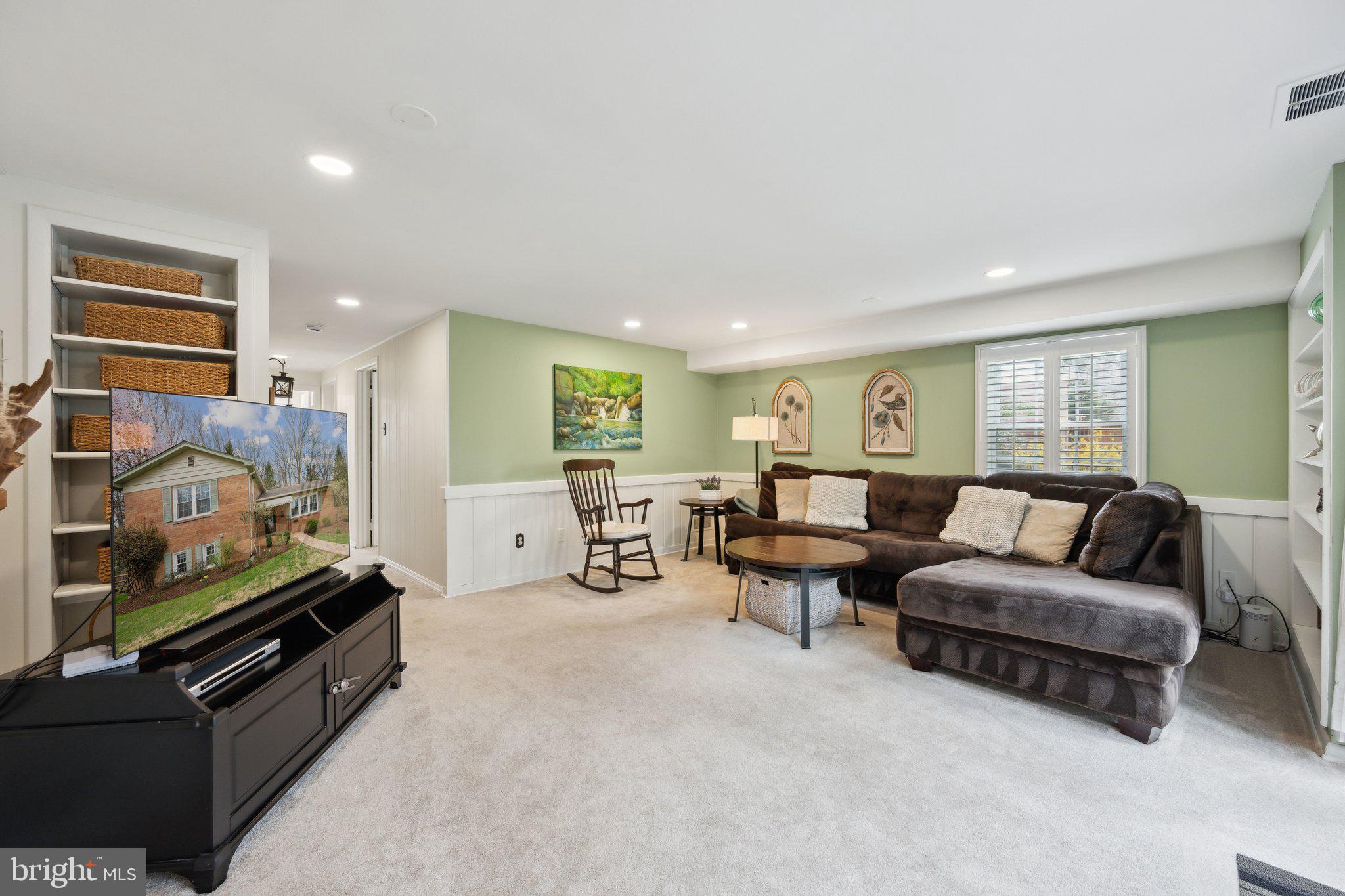 NORTHWEST BRANCH ESTATES - Residential