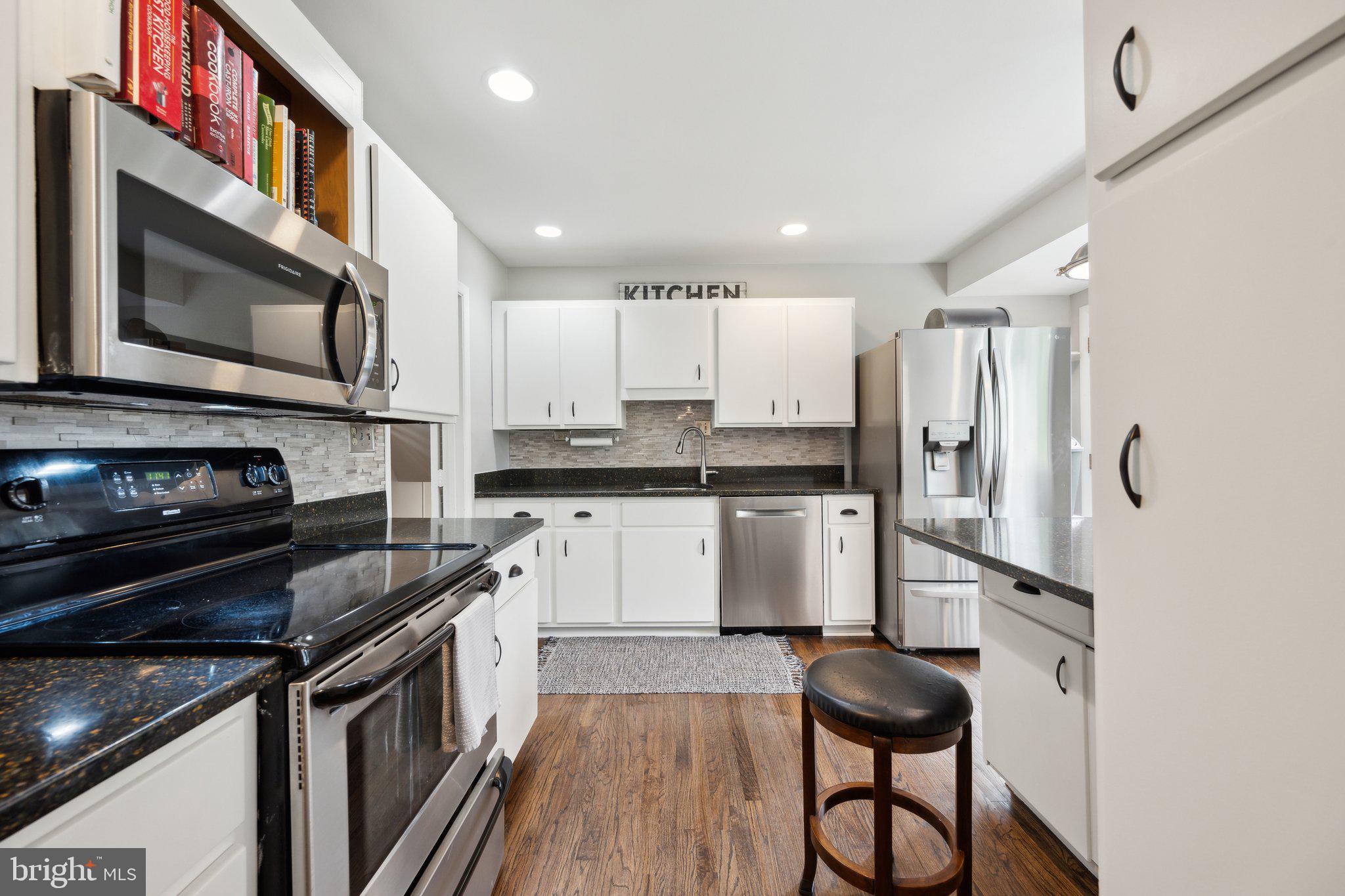 NORTHWEST BRANCH ESTATES - Residential