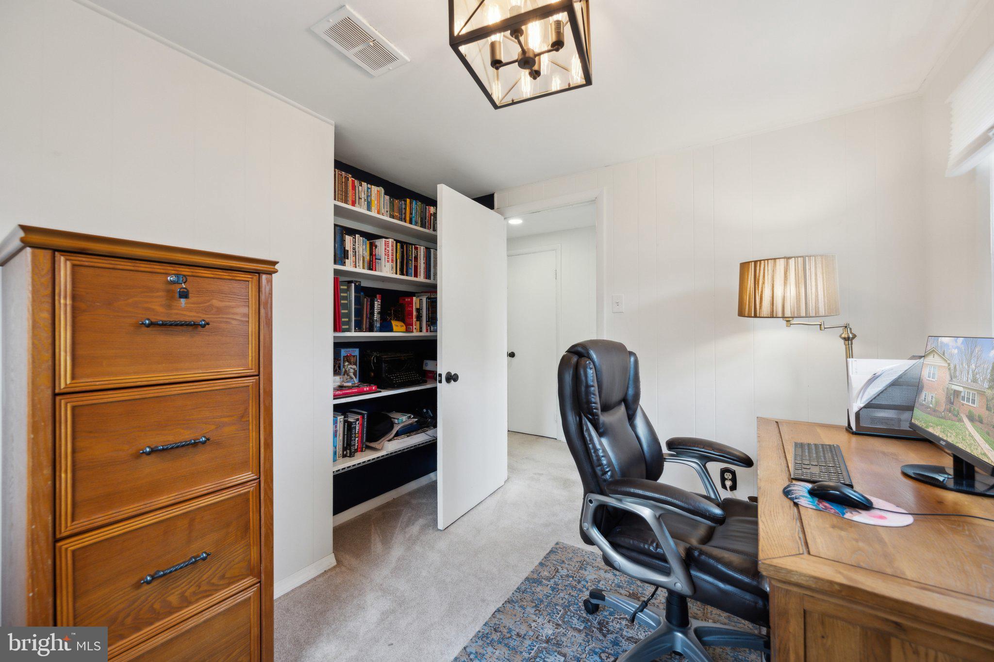 NORTHWEST BRANCH ESTATES - Residential