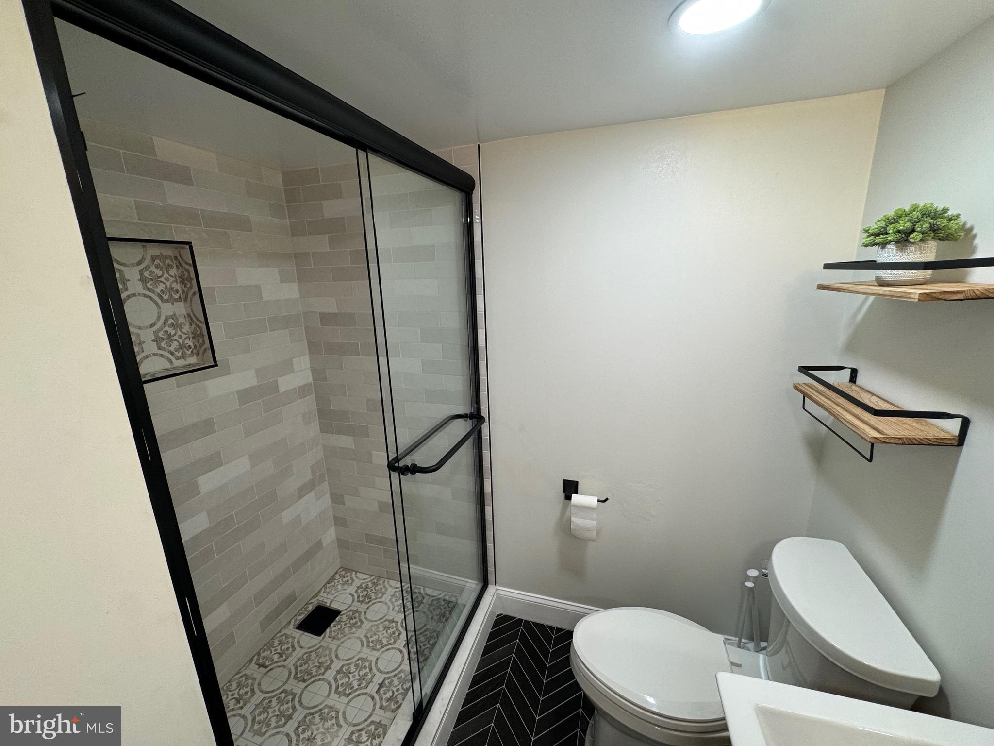 NORTHWEST BRANCH ESTATES - Residential