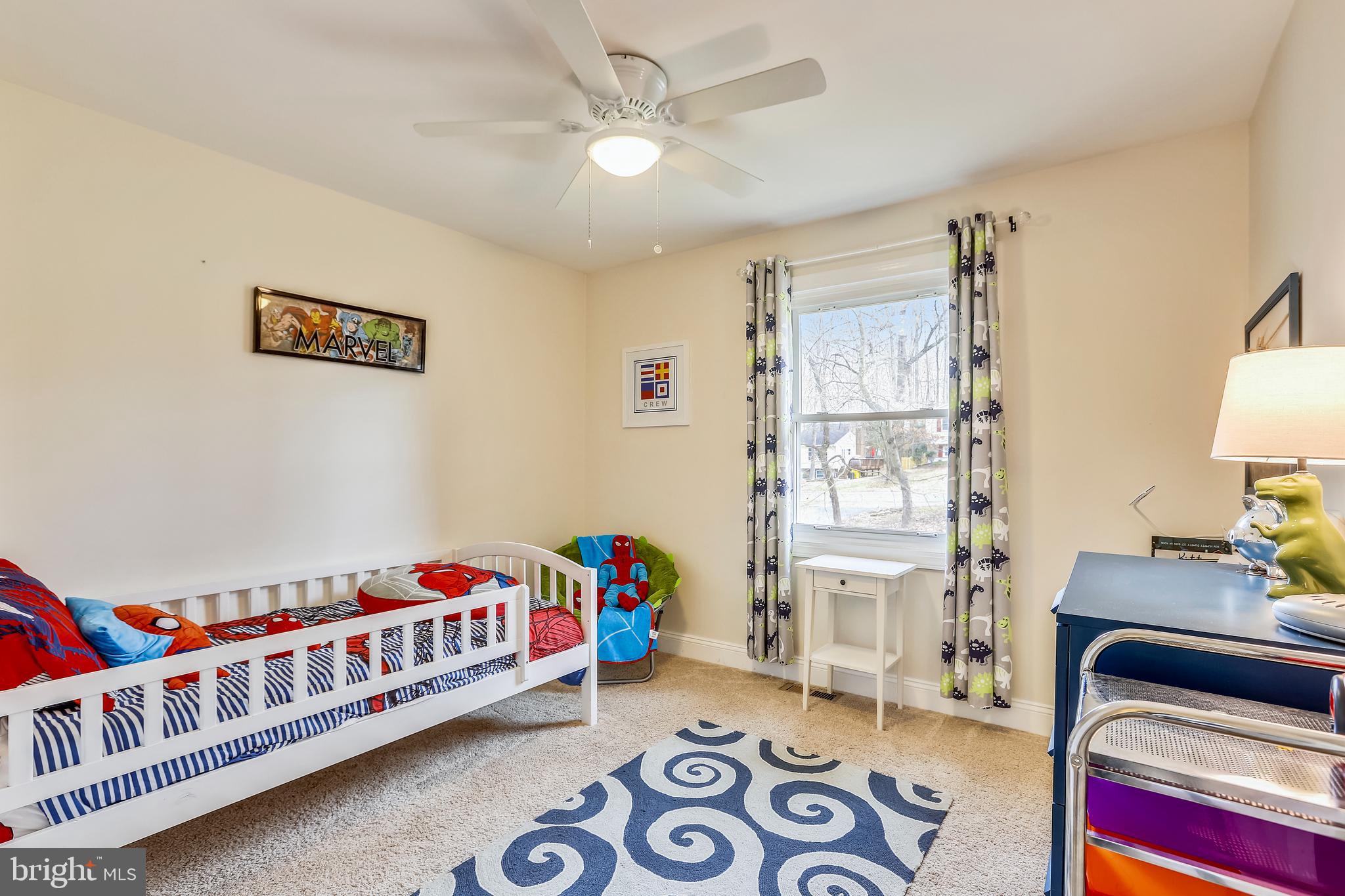 ROLLING KNOLLS - Residential