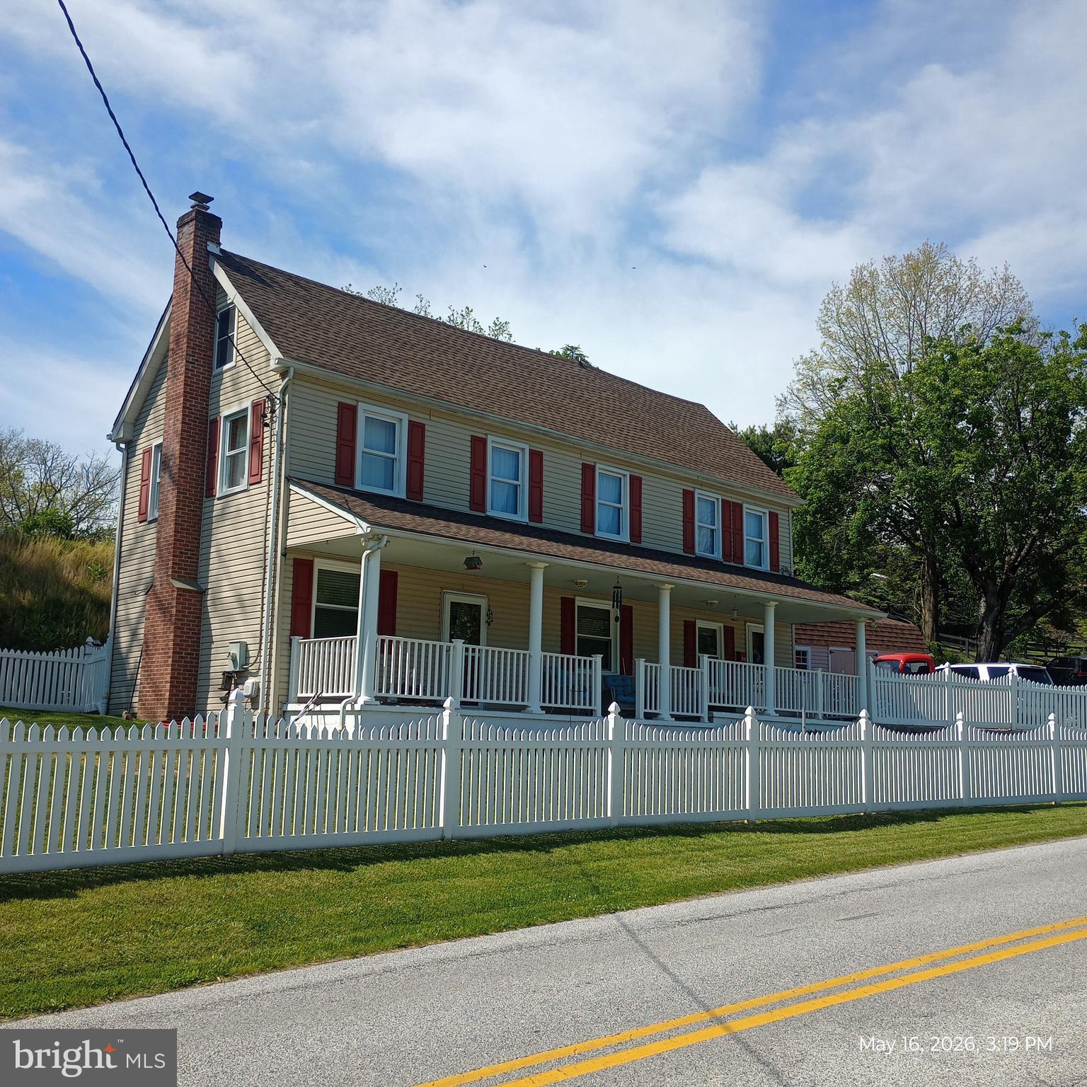 21304 W LIBERTY ROAD