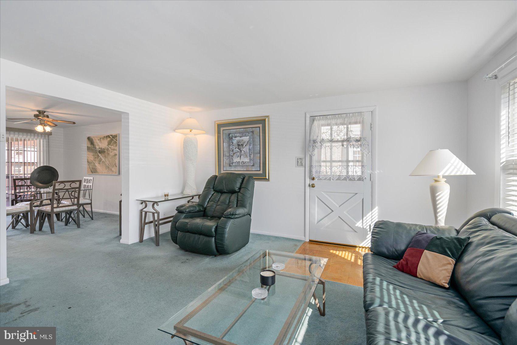 WALNUT GROVE - Residential