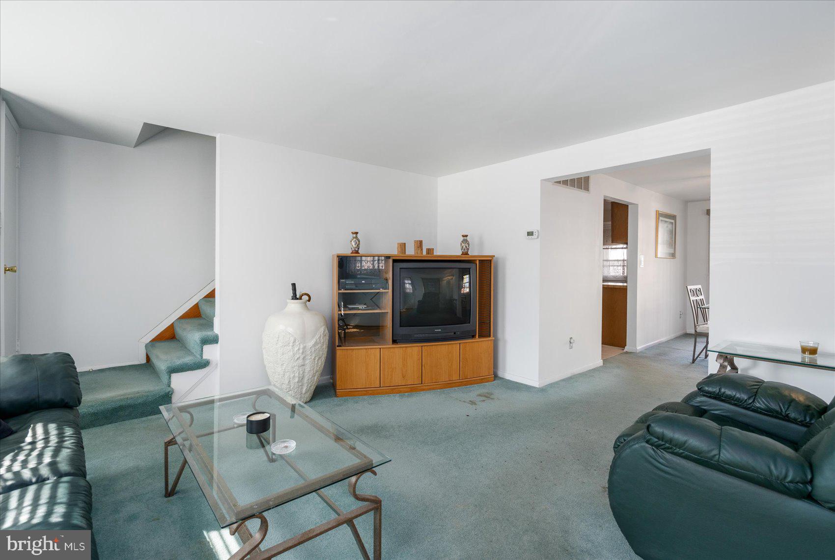 WALNUT GROVE - Residential