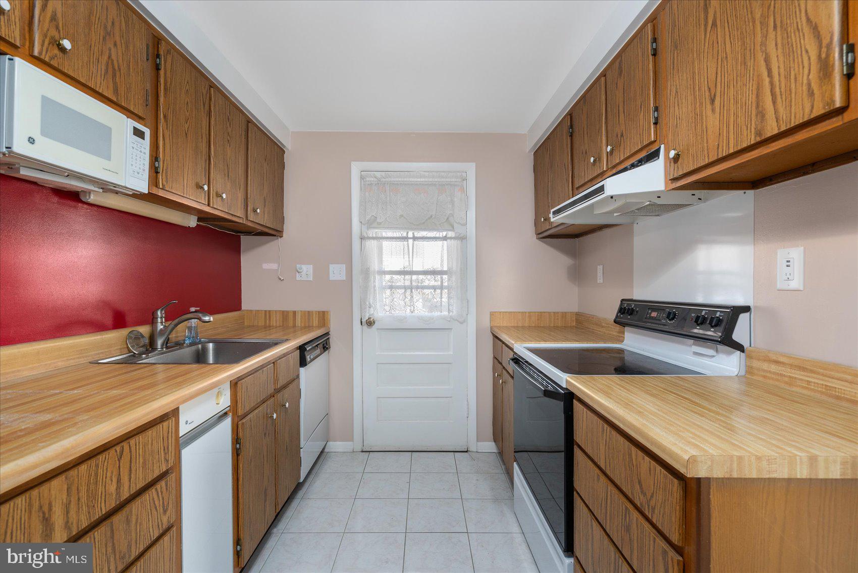 WALNUT GROVE - Residential