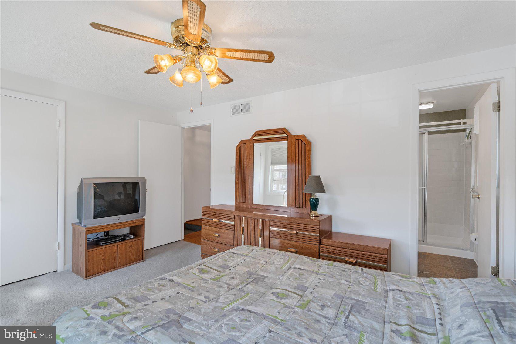 WALNUT GROVE - Residential