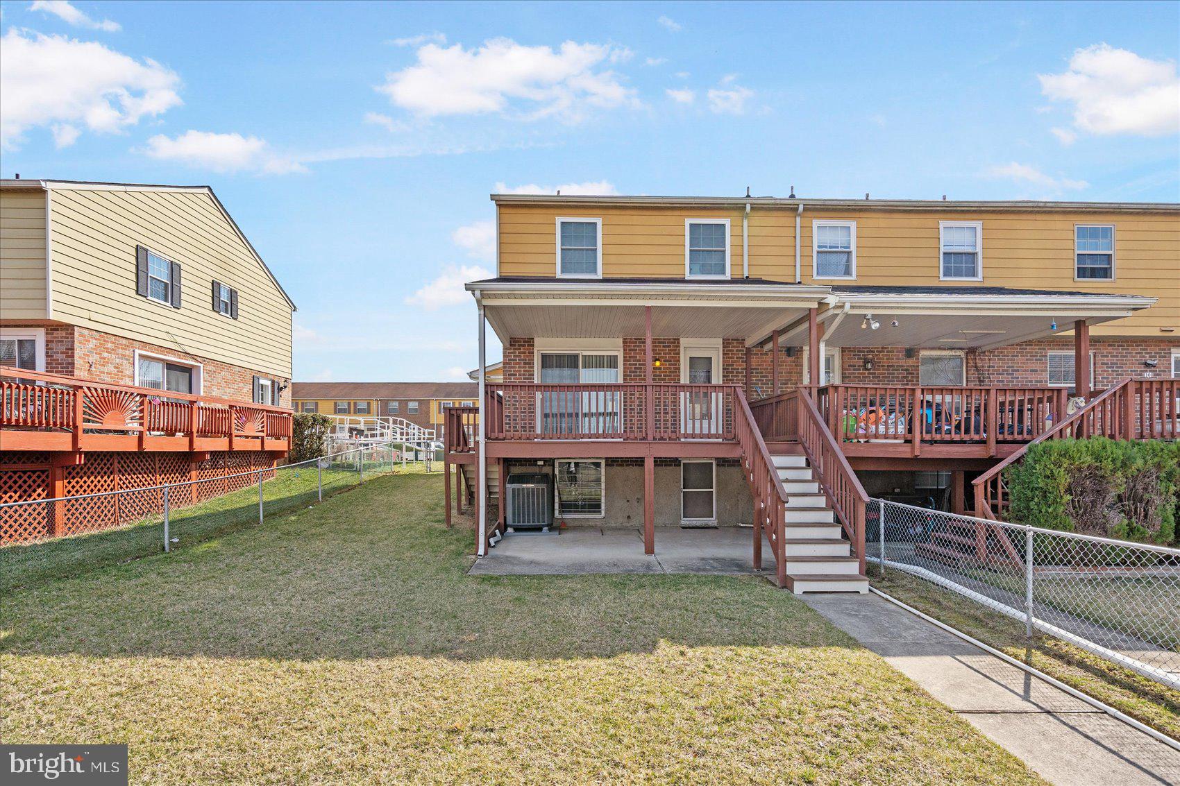 WALNUT GROVE - Residential