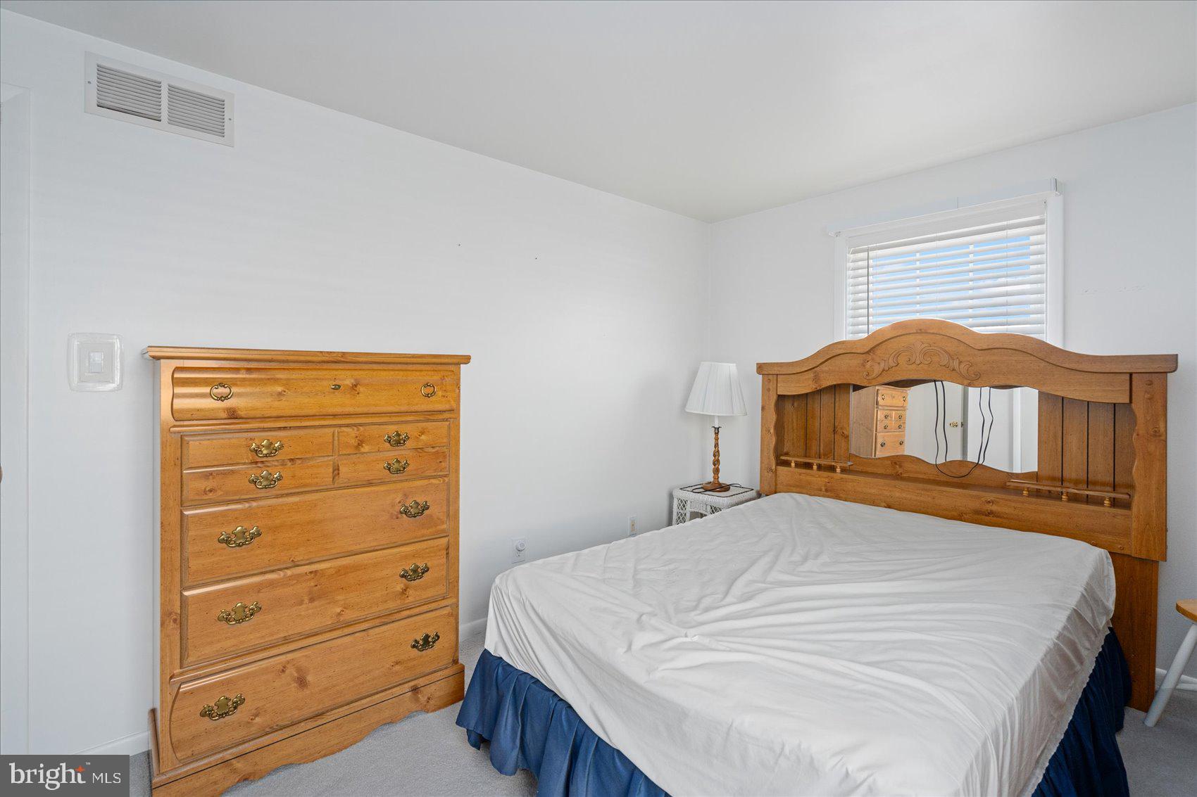 WALNUT GROVE - Residential