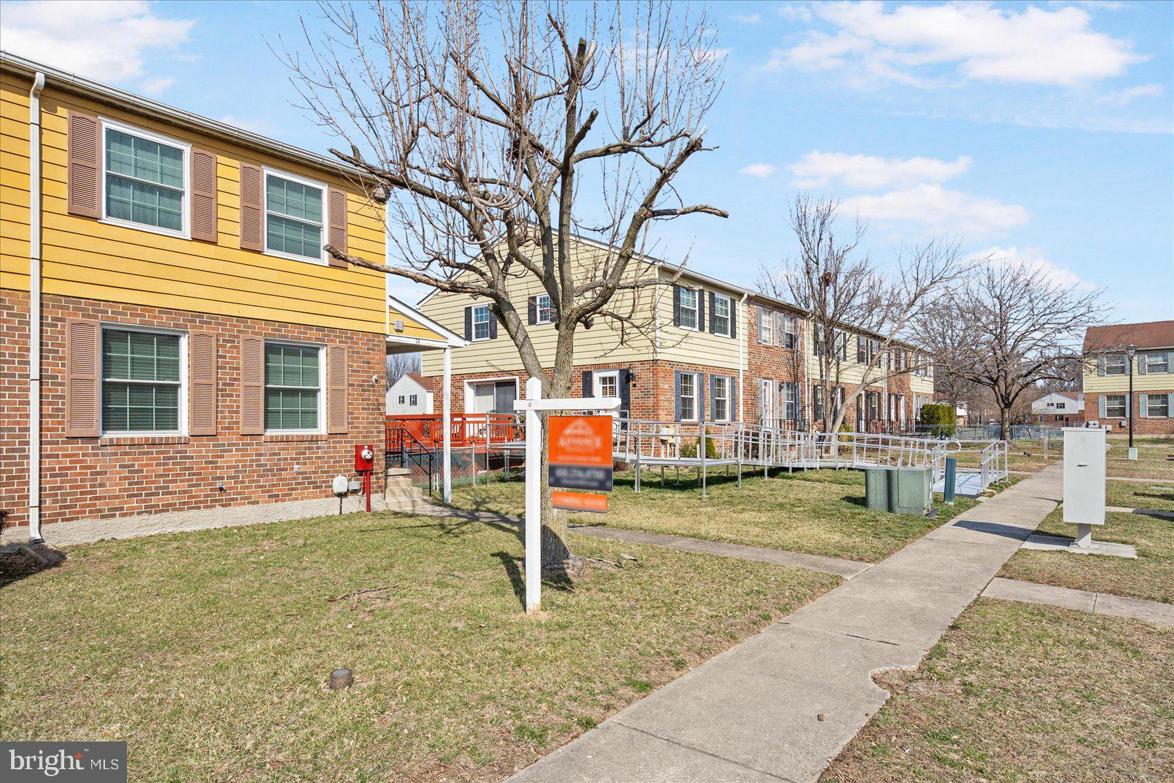 WALNUT GROVE - Residential