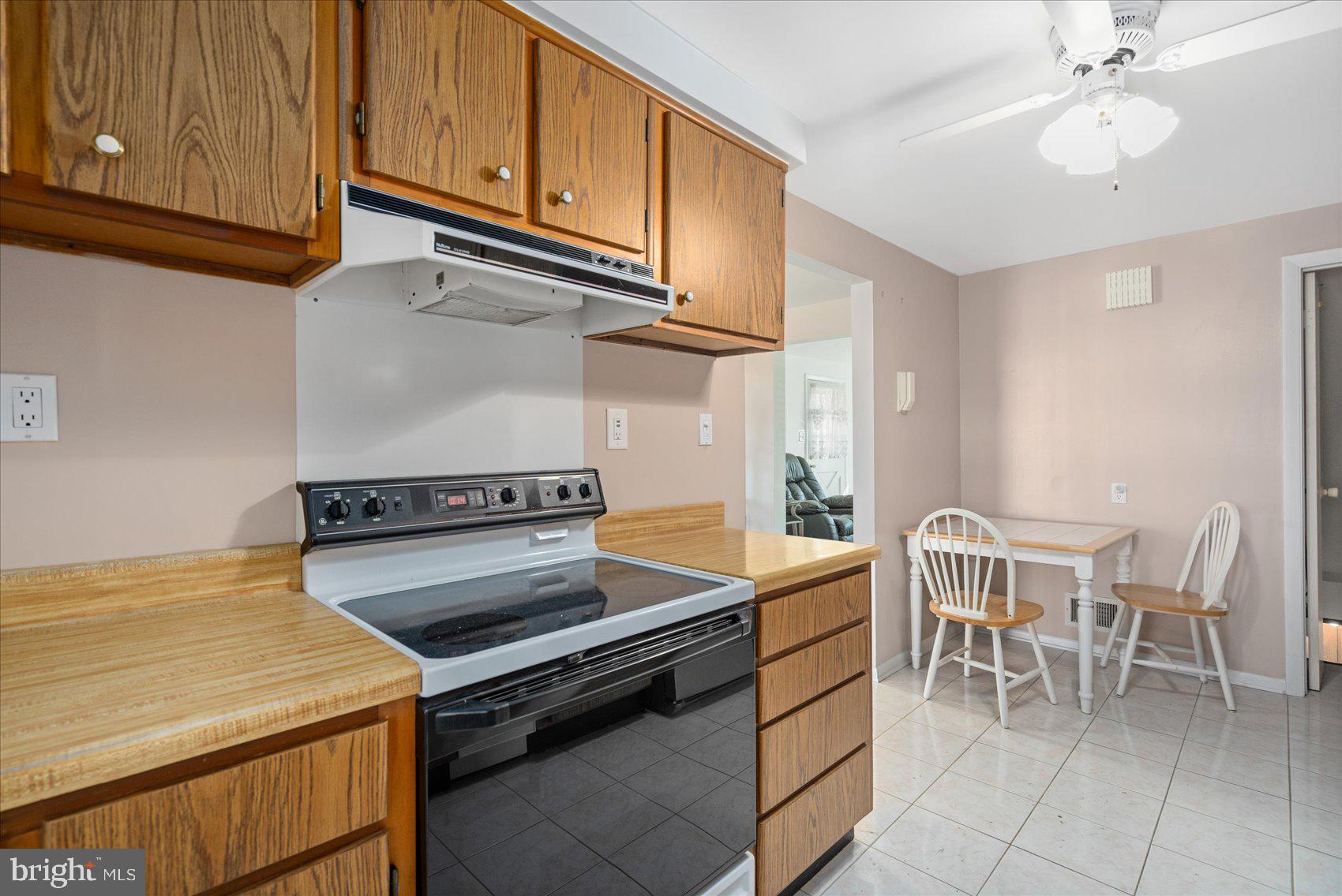 WALNUT GROVE - Residential