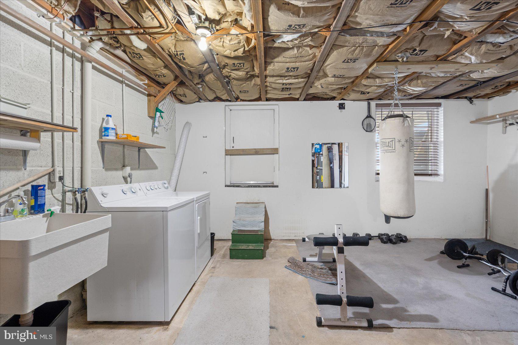 WALNUT GROVE - Residential