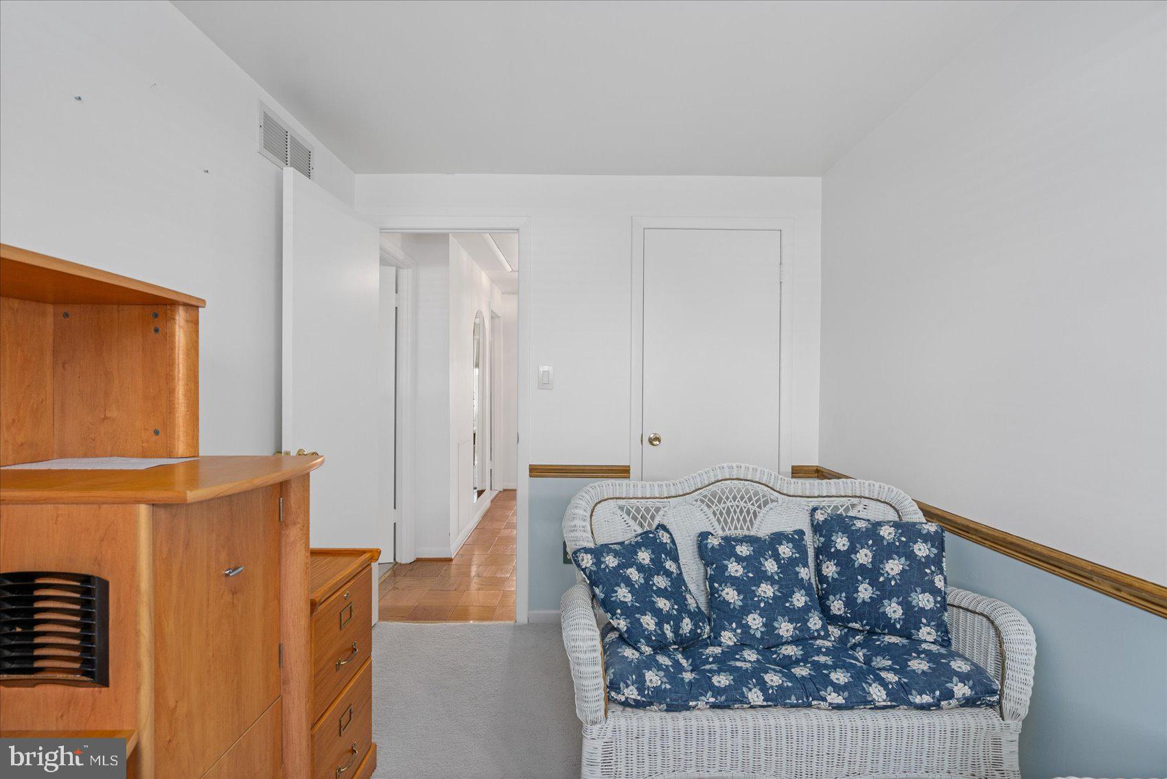 WALNUT GROVE - Residential