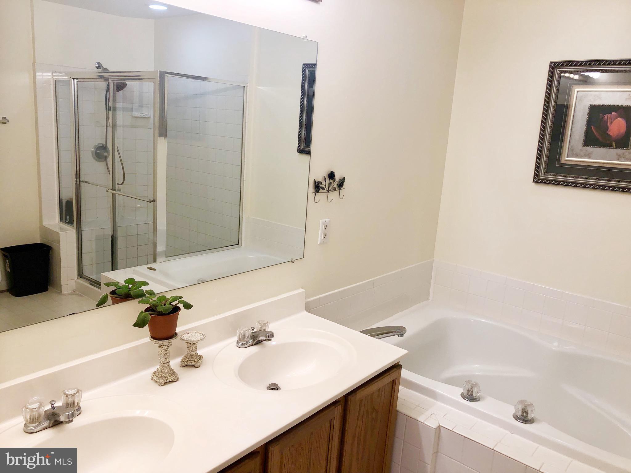 PARK RIDGE - Residential Lease