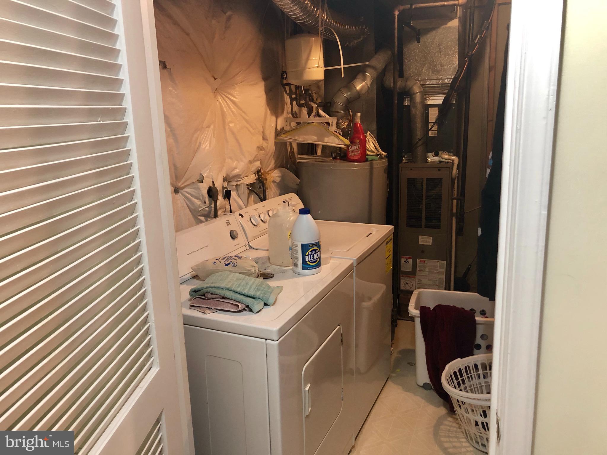 PARK RIDGE - Residential Lease