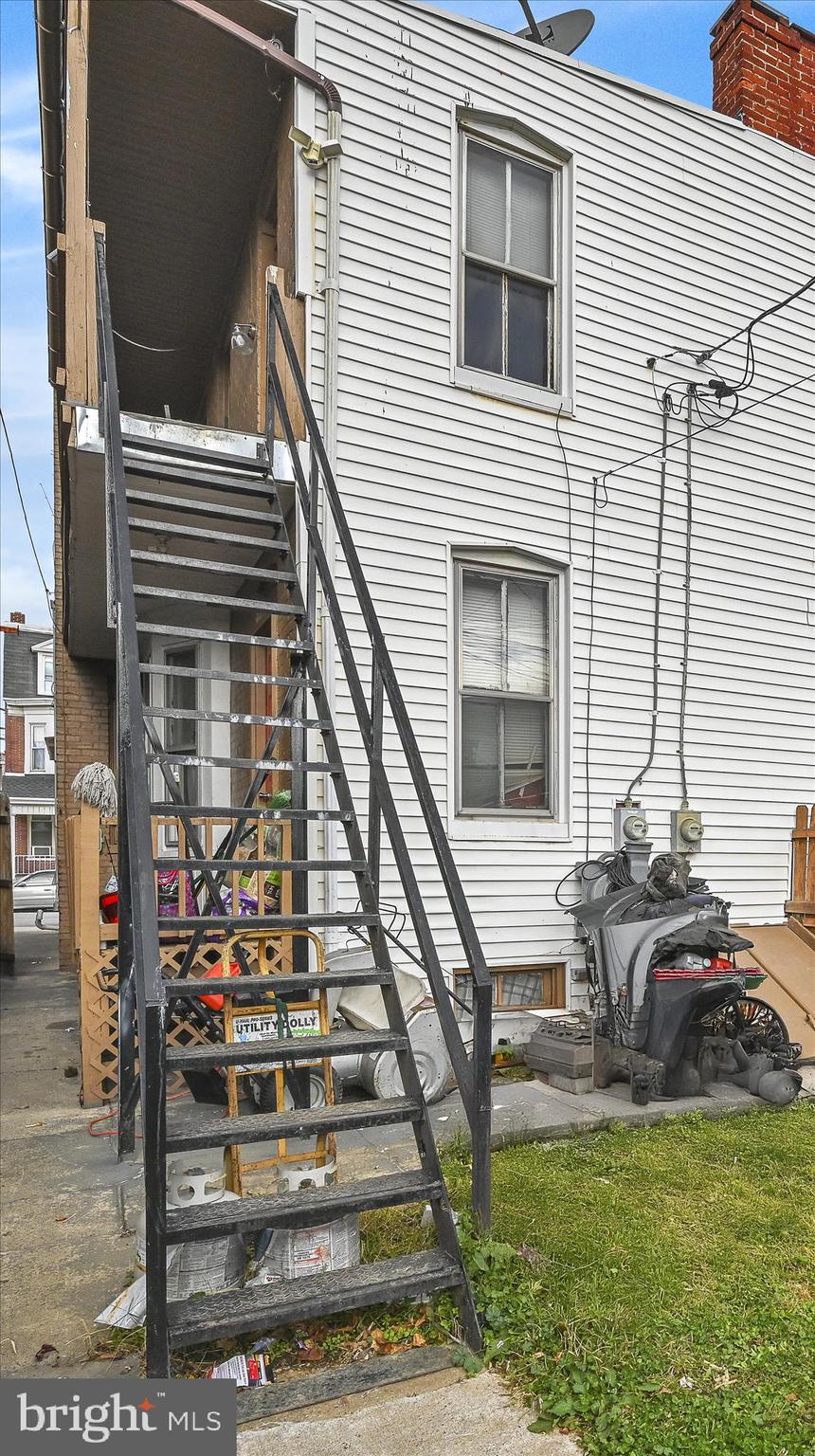 RICHLAND AVENUE - Residential Income