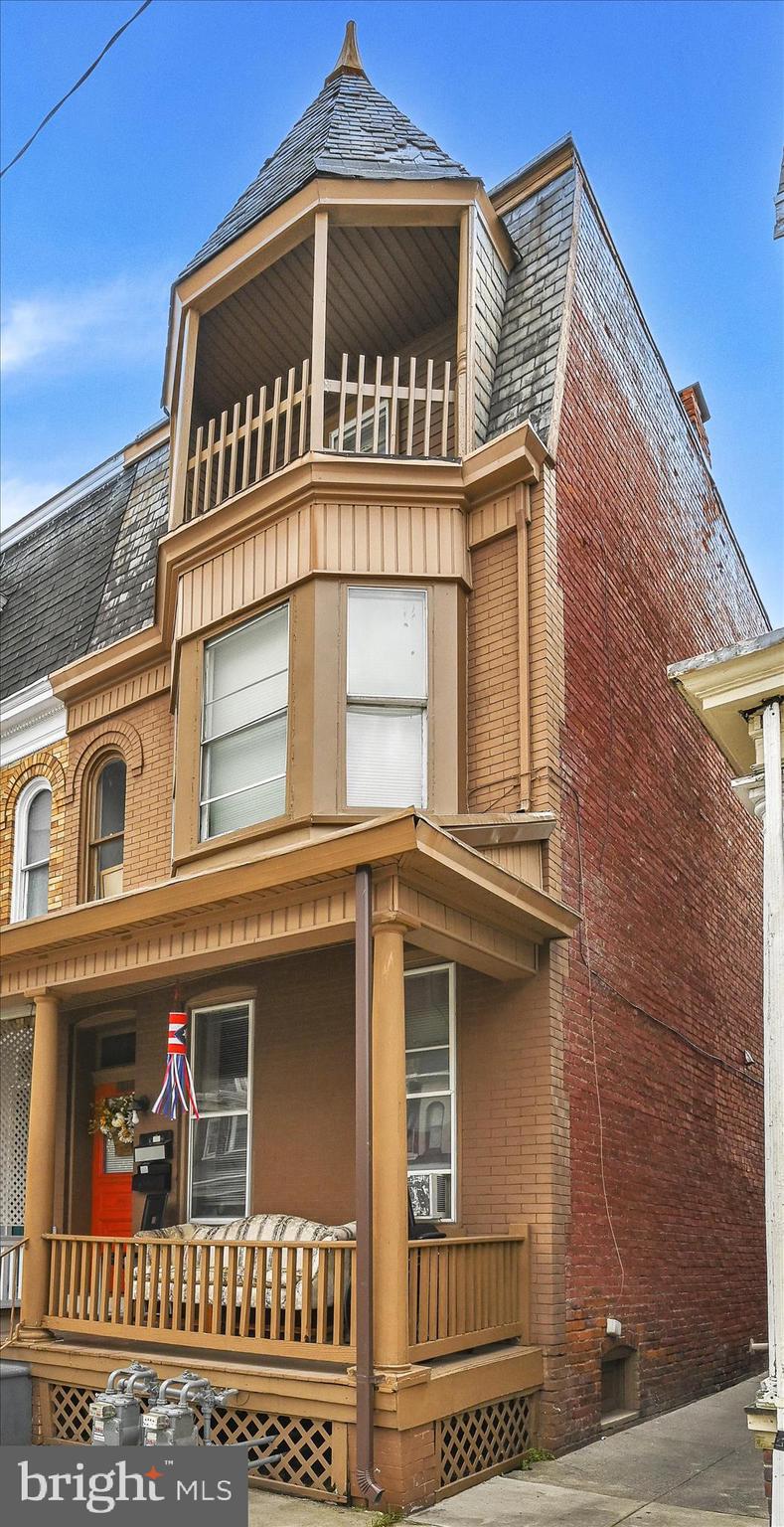 1010 W PRINCESS STREET