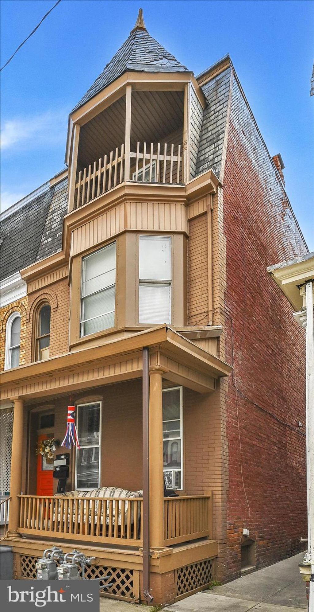 Photo of 1010 W Princess Street, YORK, PA 17404 (MLS # PAYK2093762)